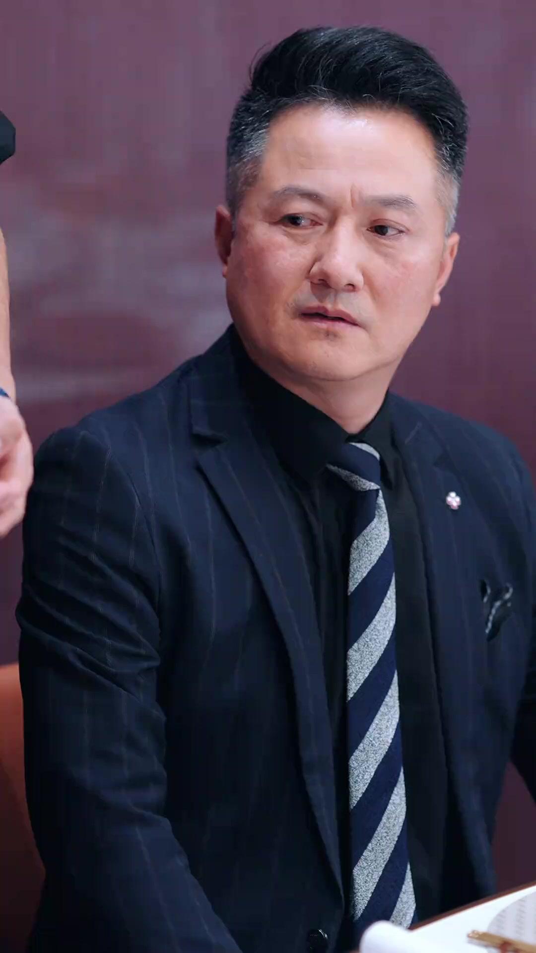 Wiedergeburt: Heirate den Bettler