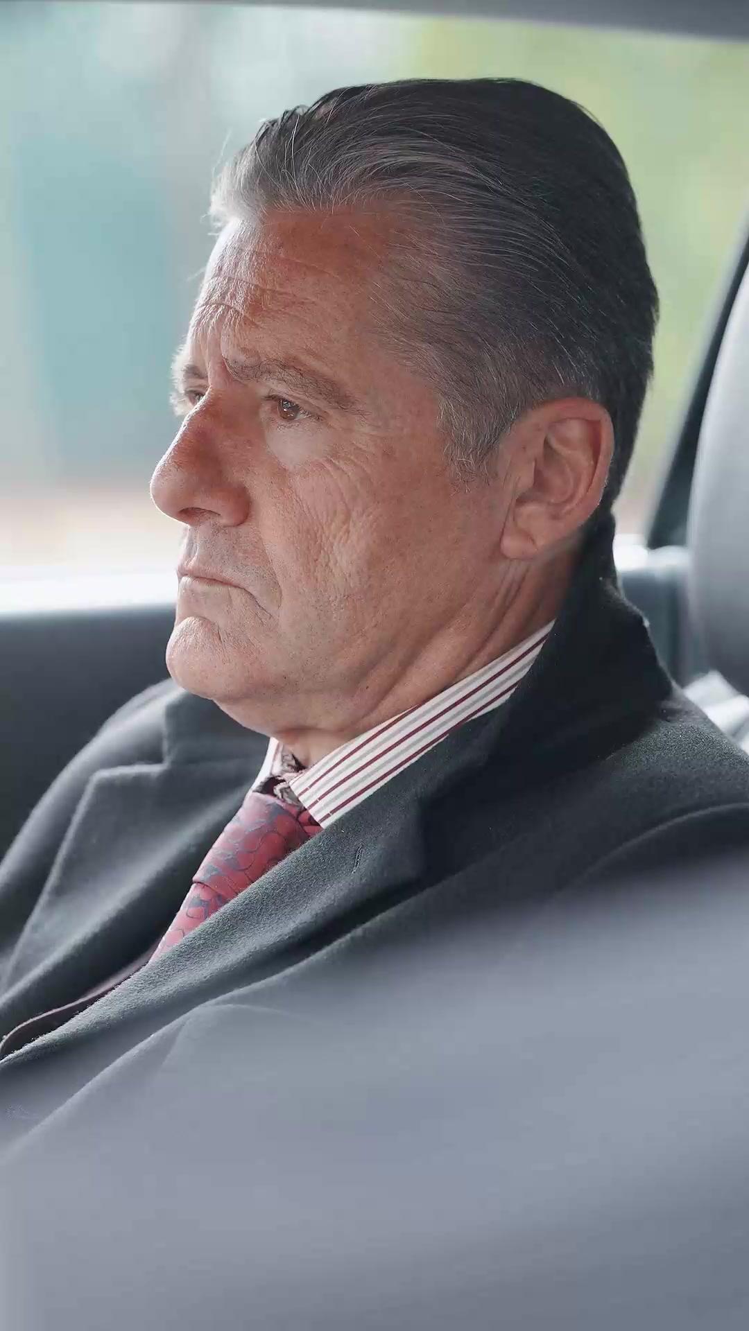 CHOYÉE PAR UN MILLIARDAIRE