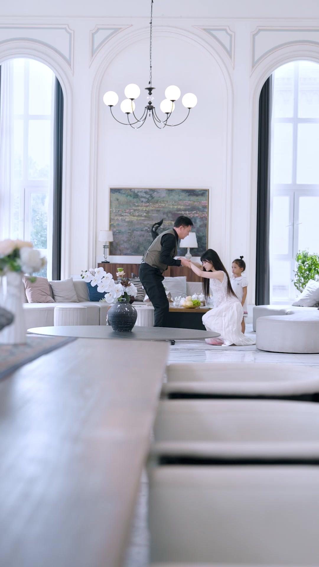 Daddy, Don’t Let Mommy Go