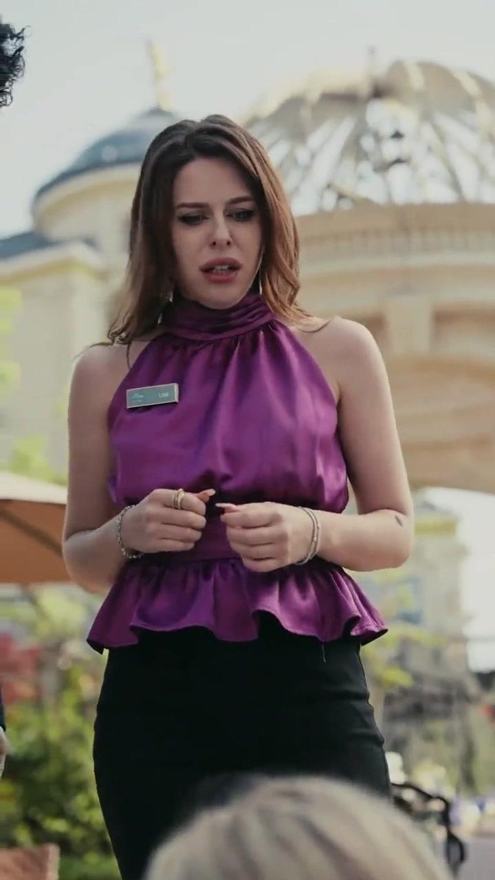 अरबपति के माँ-पा से पंगा नहीं!