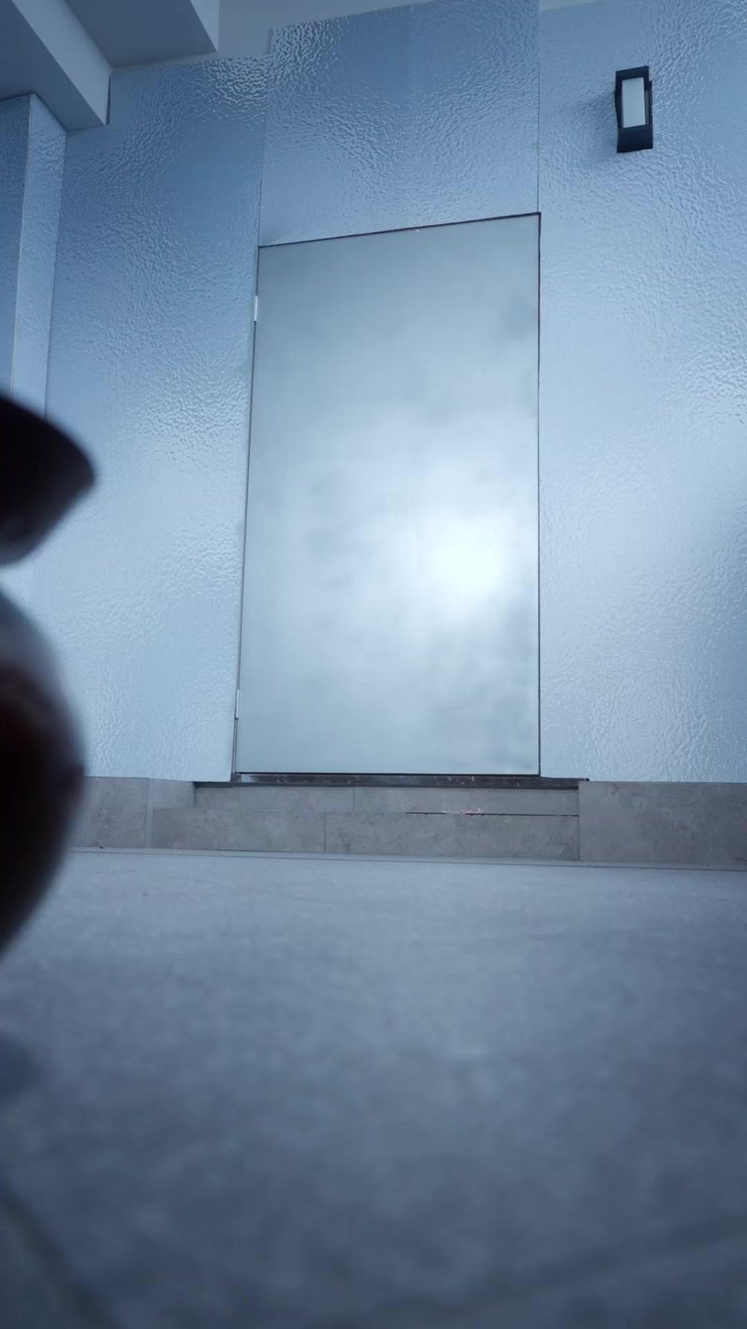 Bye, Crying Ex. Hi, Shining Life