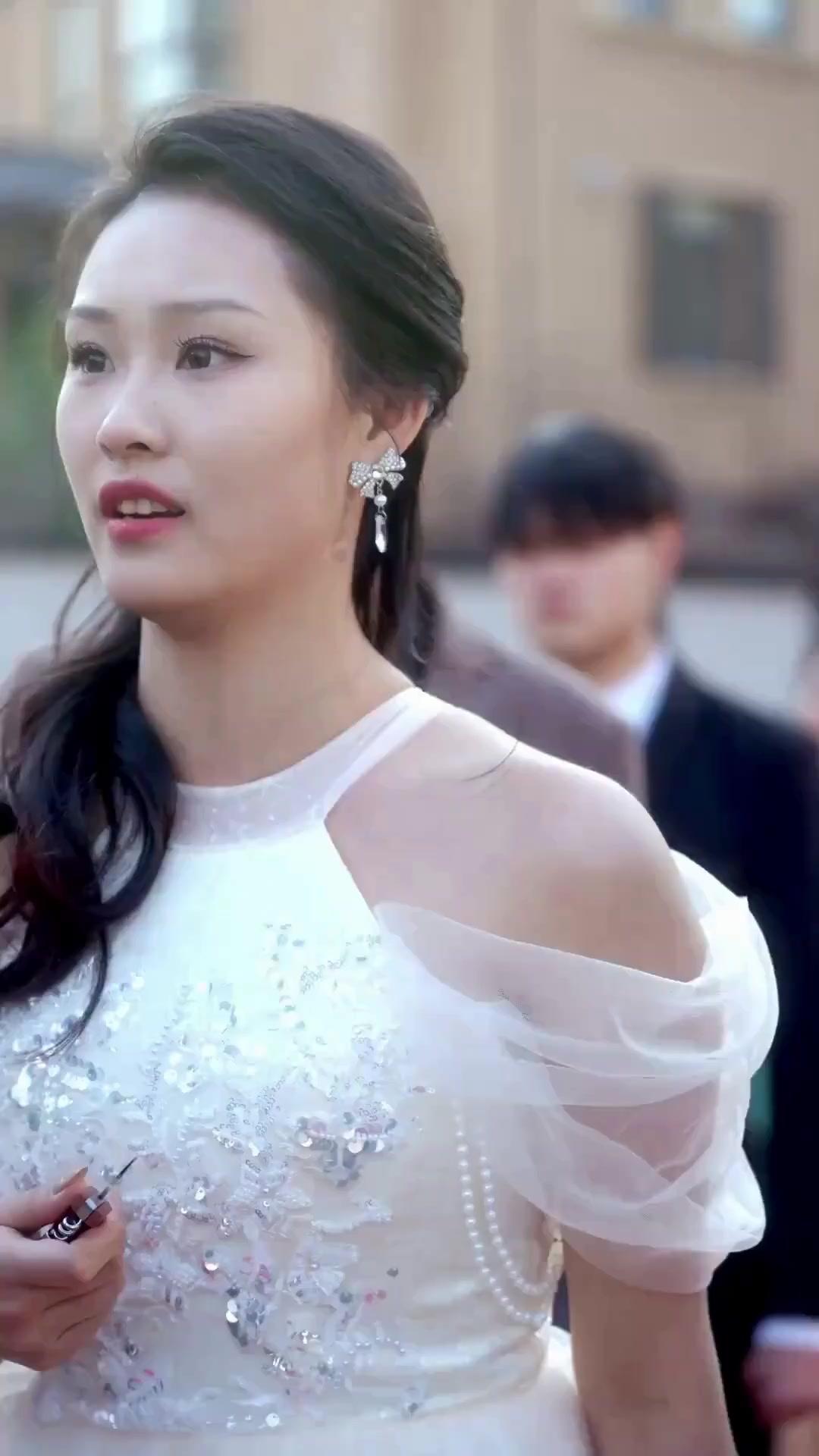 (Dubbed) You Picked the Wrong Mother to Cross!