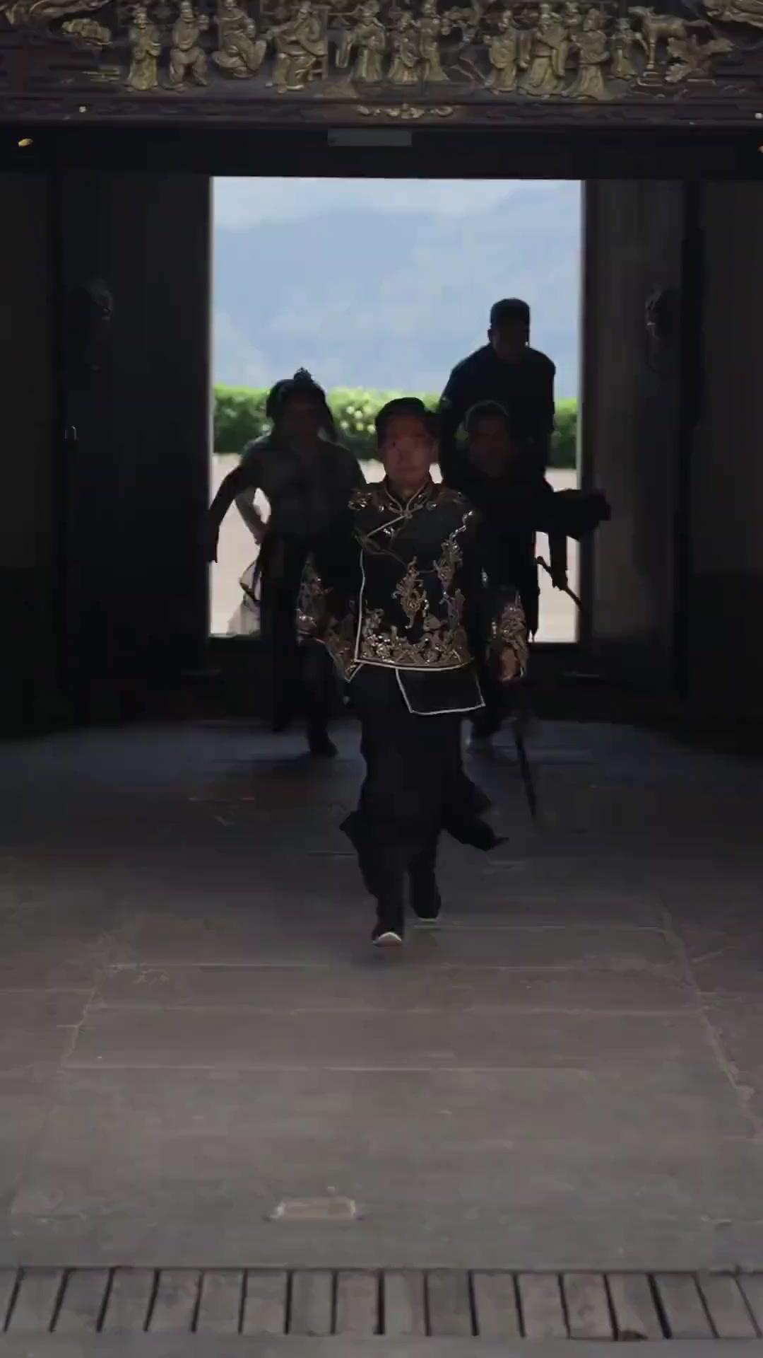 (Dubbed)Broken But Born Divine