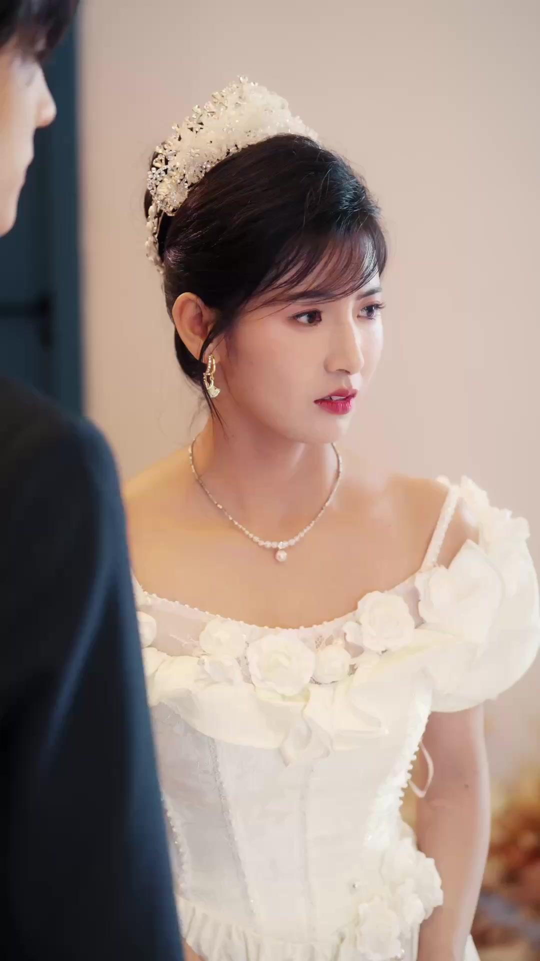 Bunga Mawar Tersembunyi