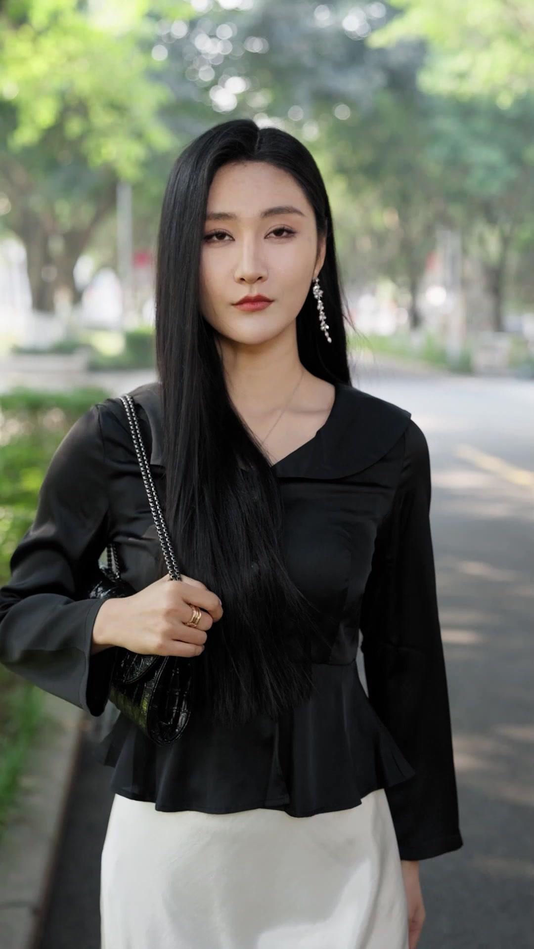 MÉFIEZ-VOUS DU CONJOINT