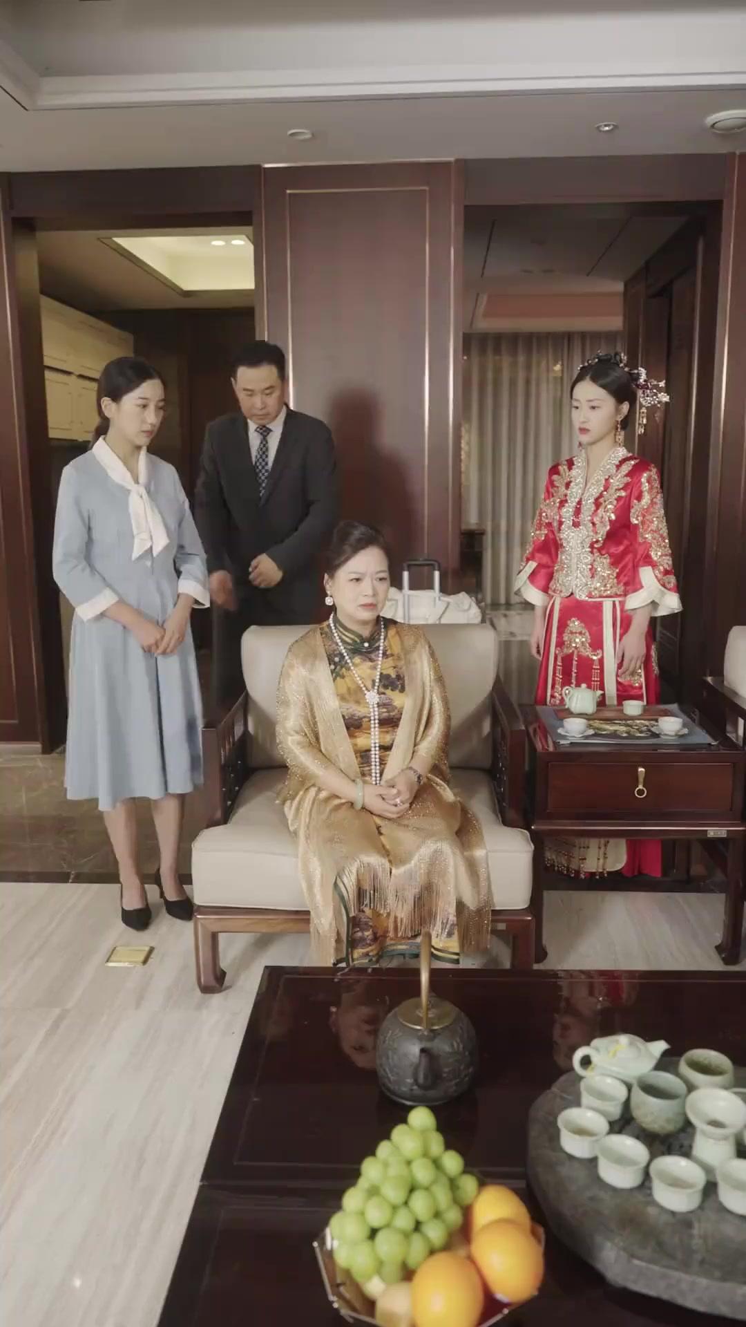 (Doblado) ¿La sustituya de quién?