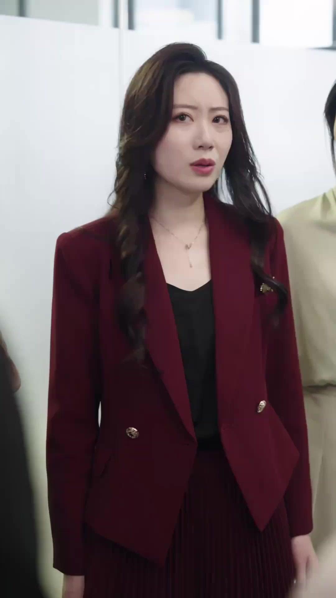 (Dubbed)The Infertile Boss Has Babies!