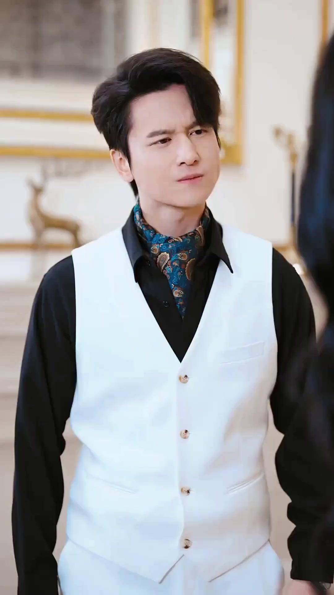 (Doblado) Sombra del pasado