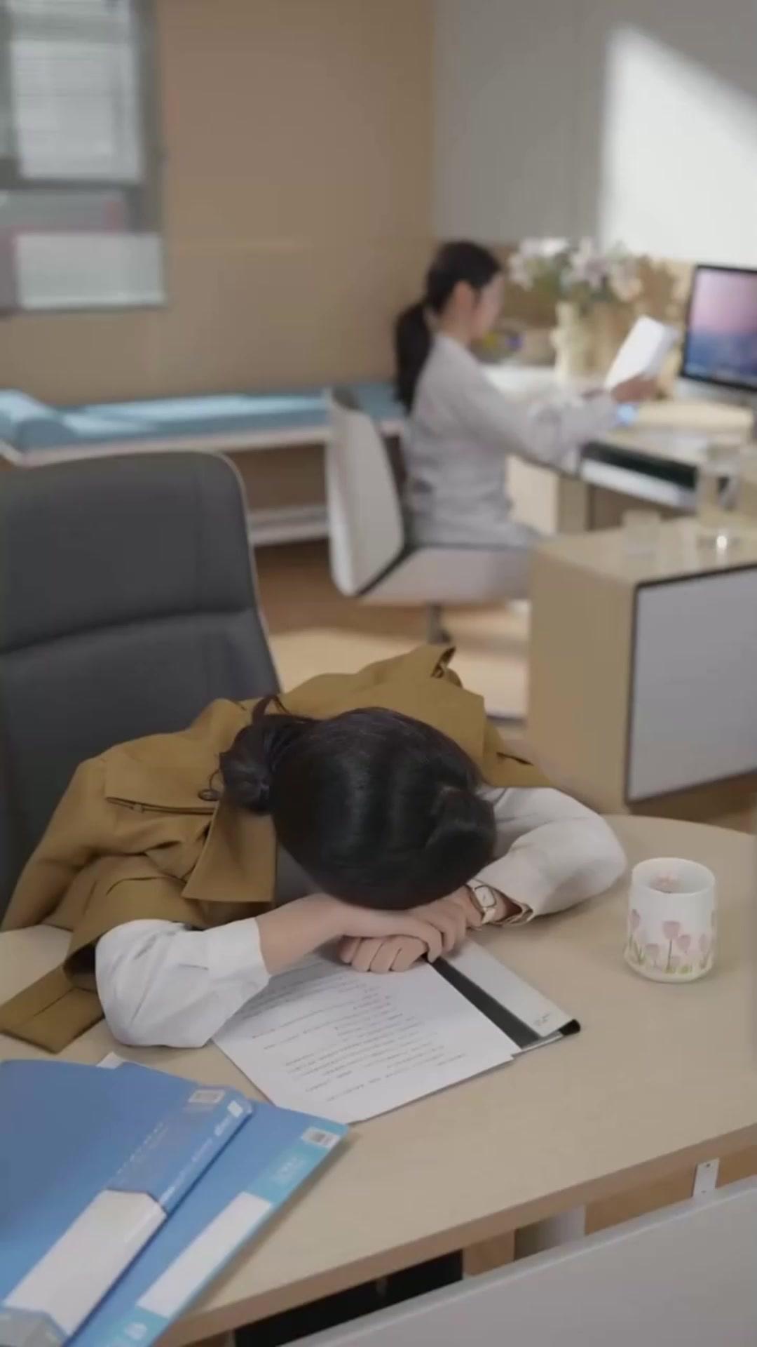 I Saved My Crime Lord Ex... Now What?