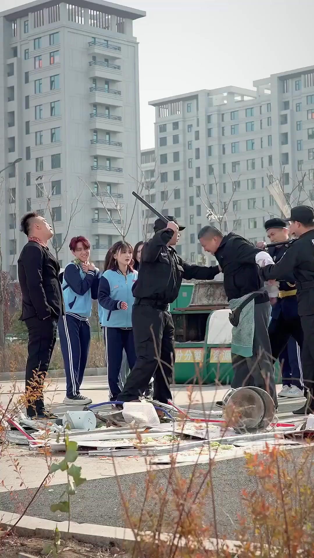 (Dublajlı) Saklı Ejderha