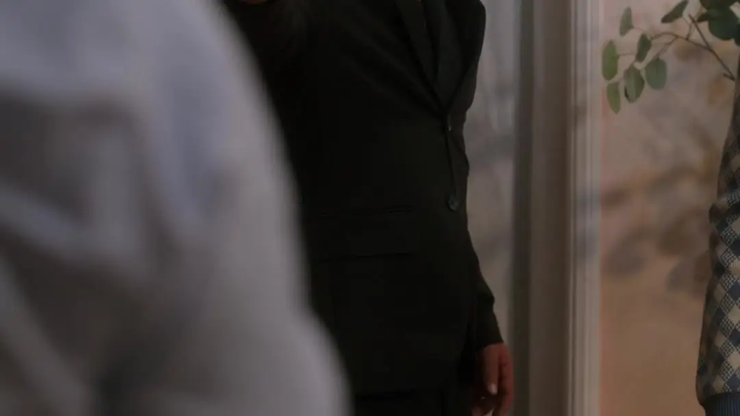 The Mafia Boss' Secret Maid: The Bakery Standoff That Rewrote Power Dynamics