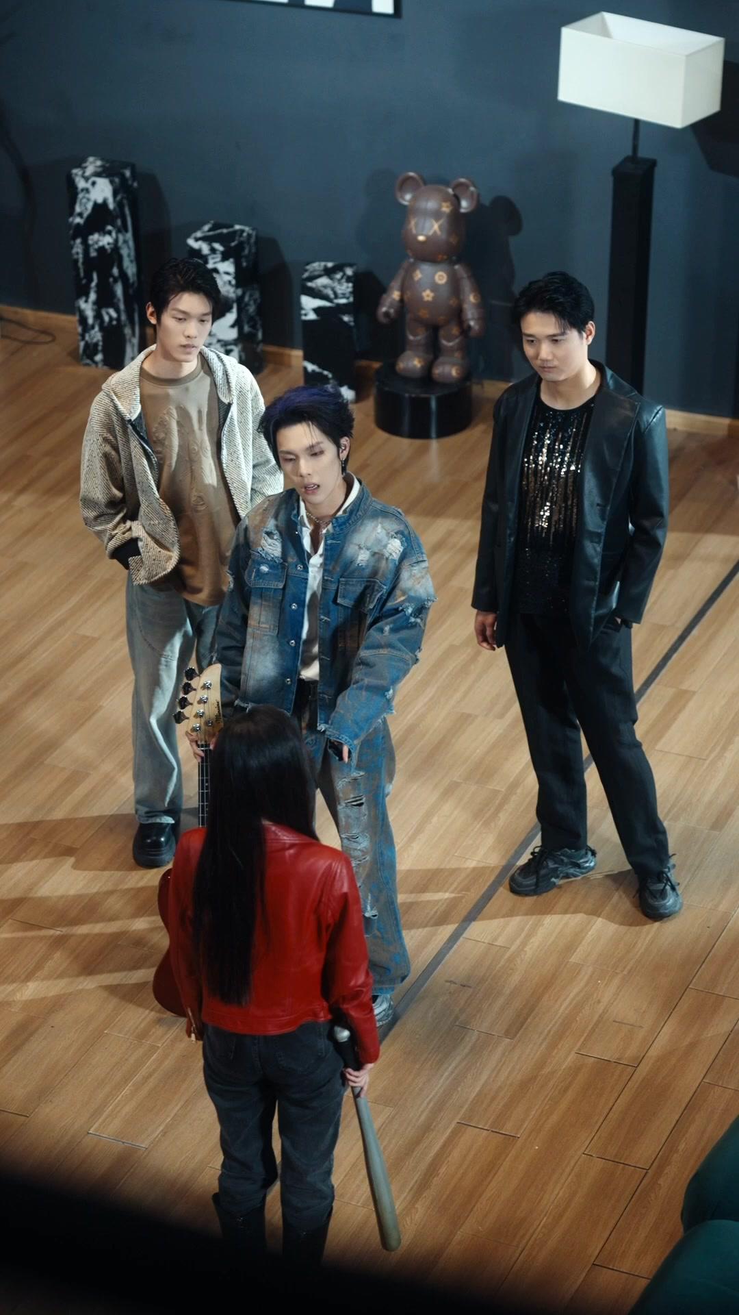 MISSION: ÉPOUSE DE MILLIONNAIRE