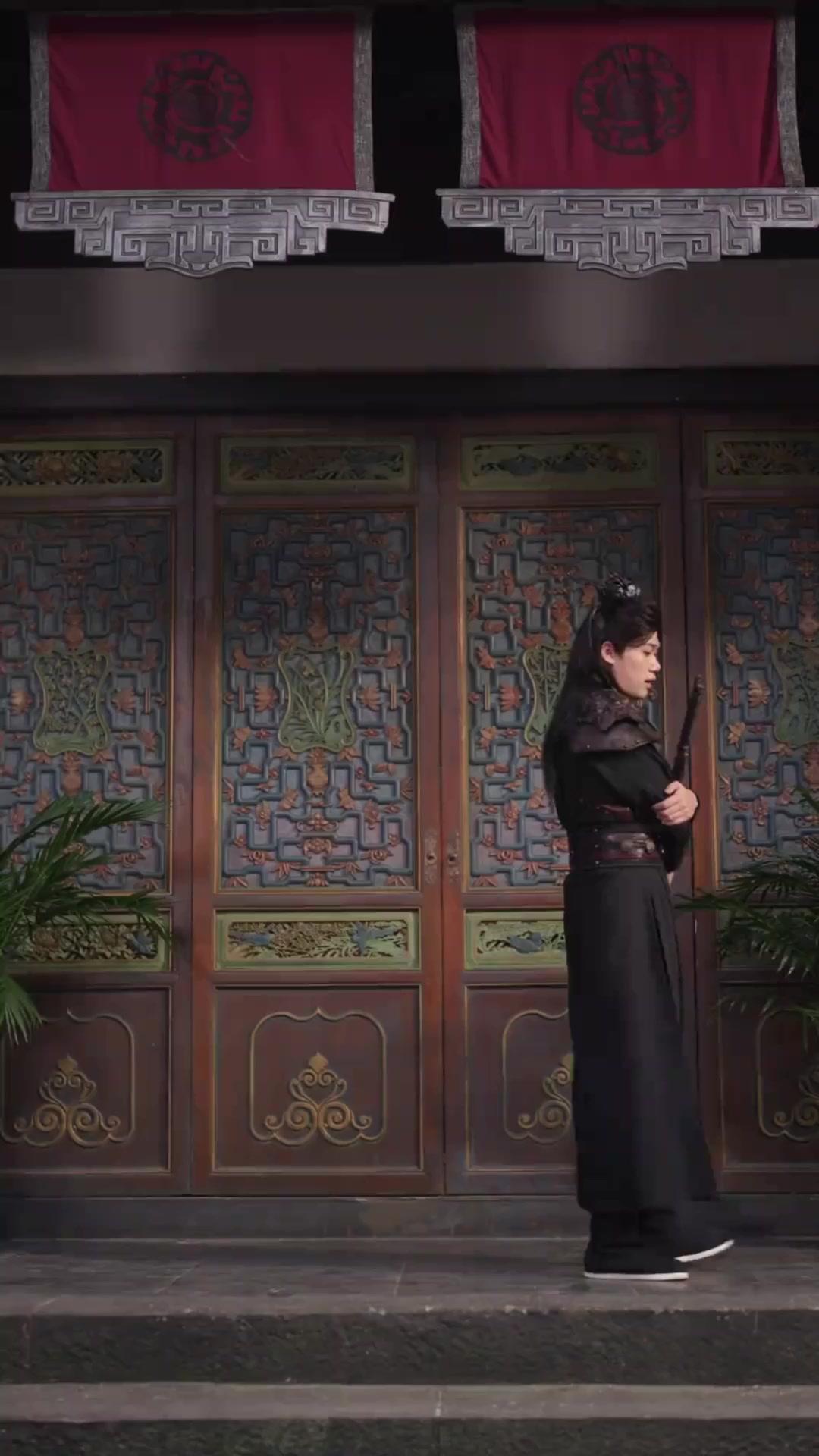 Marido Demônio Soberano, Sempre Quer Me Matar