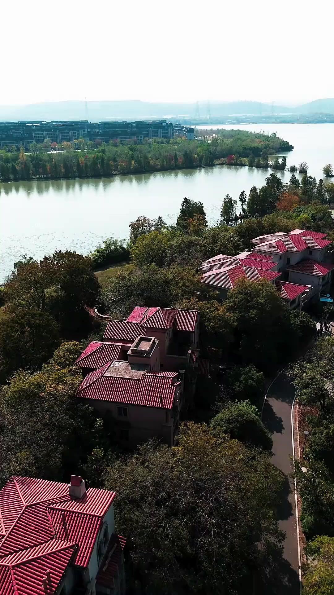 Si Kecil Berhoki, Ulang Takdir Rumah