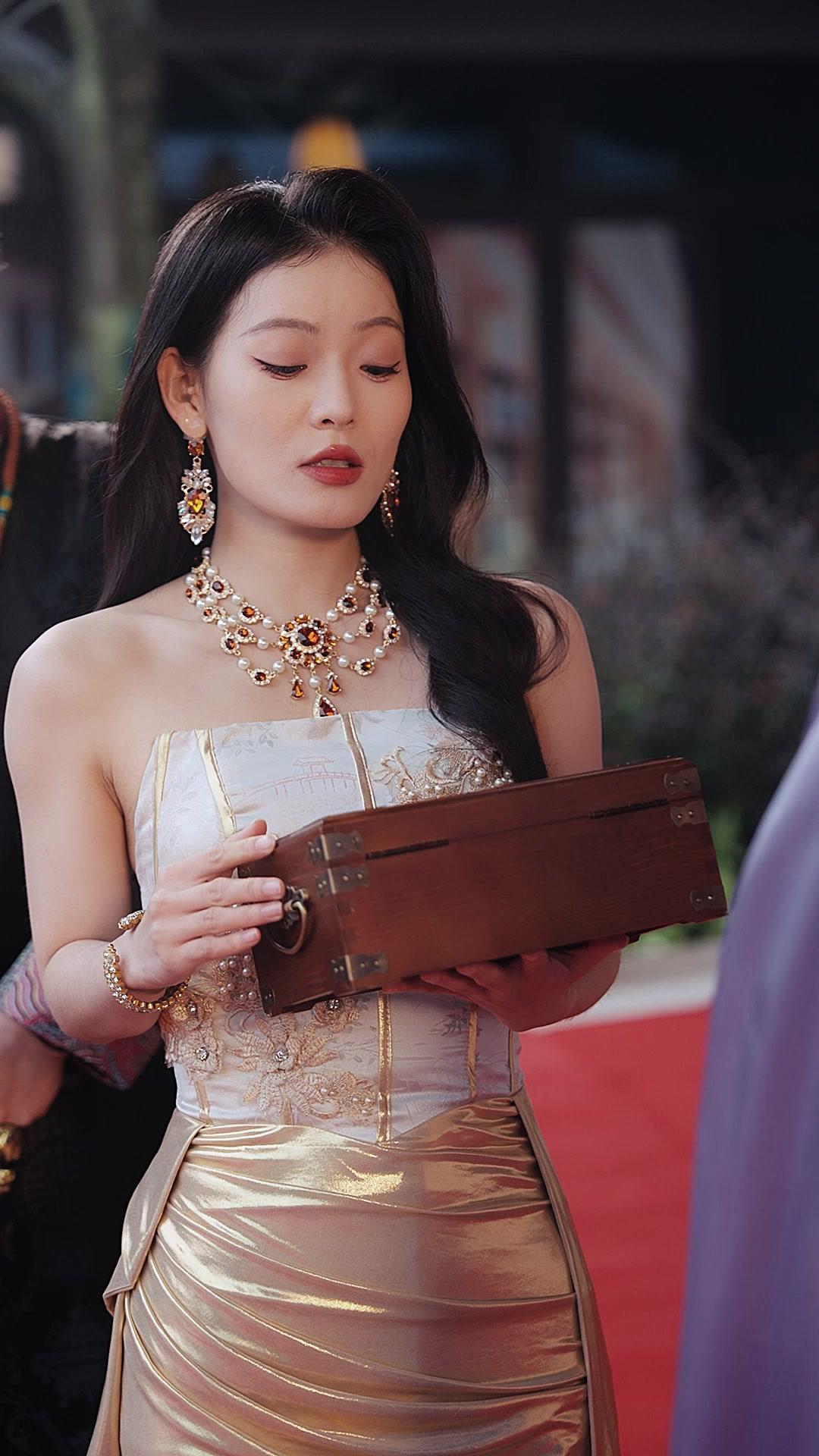 Mi reina, sin piedad e imbatible