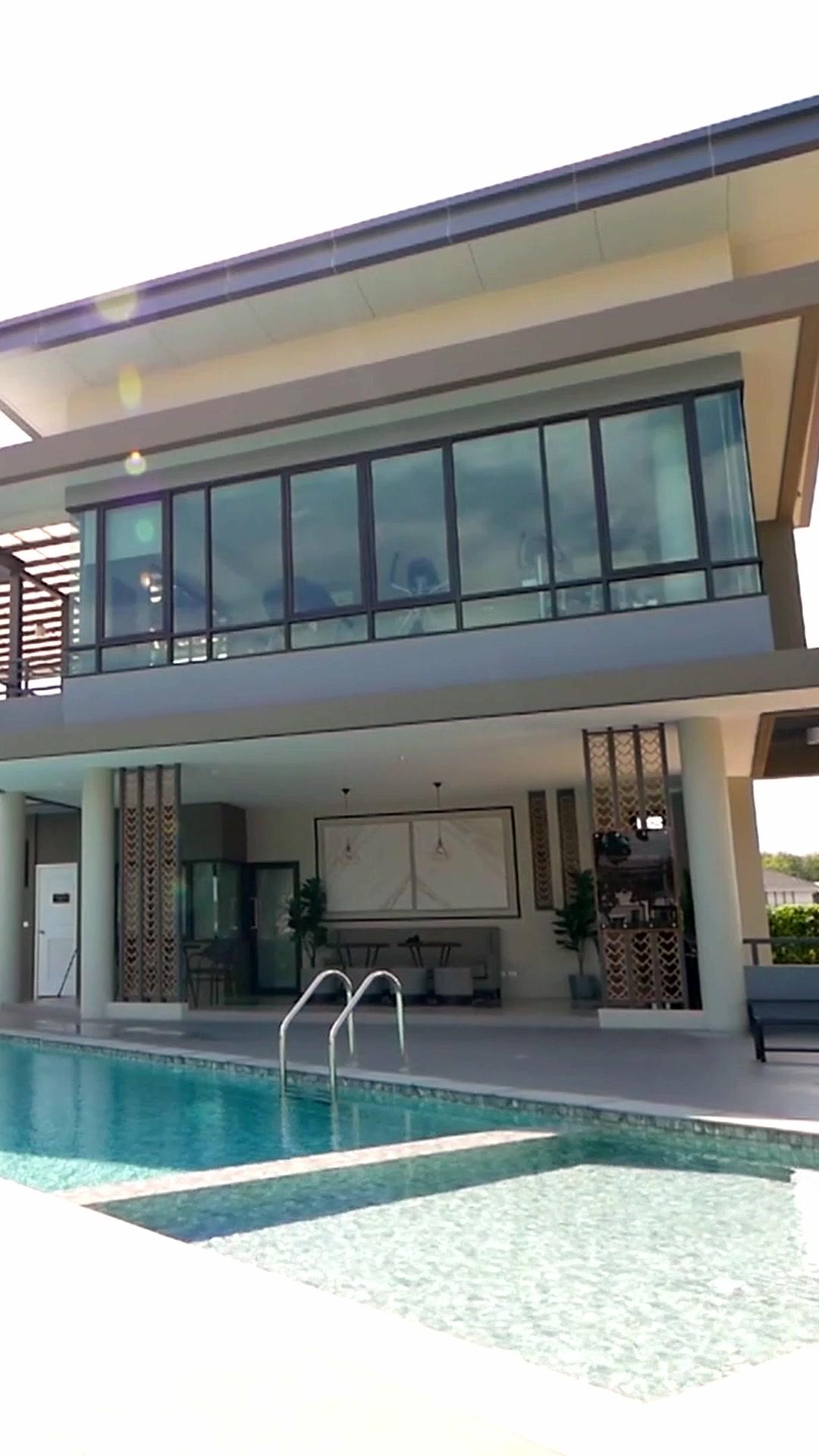 Got Pregnant by Billionaire Brothers