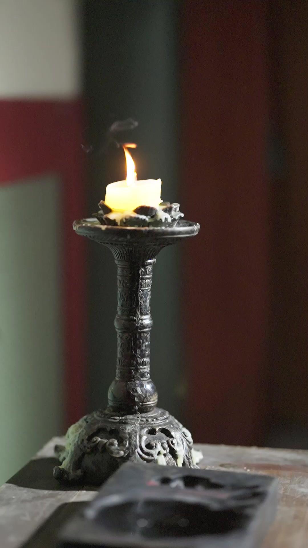 أطياف عشق تجمدت في الثلج