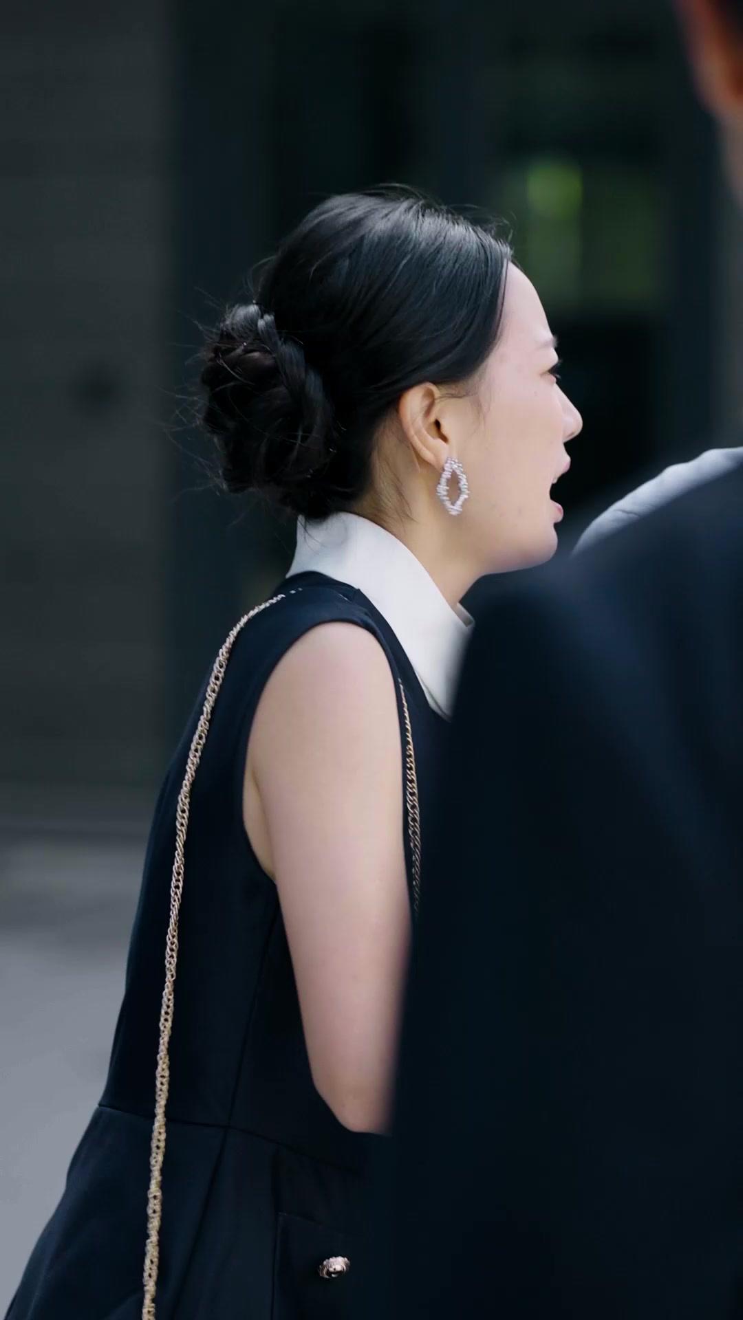 Ayah! Cepat Lindungi Istrimu!