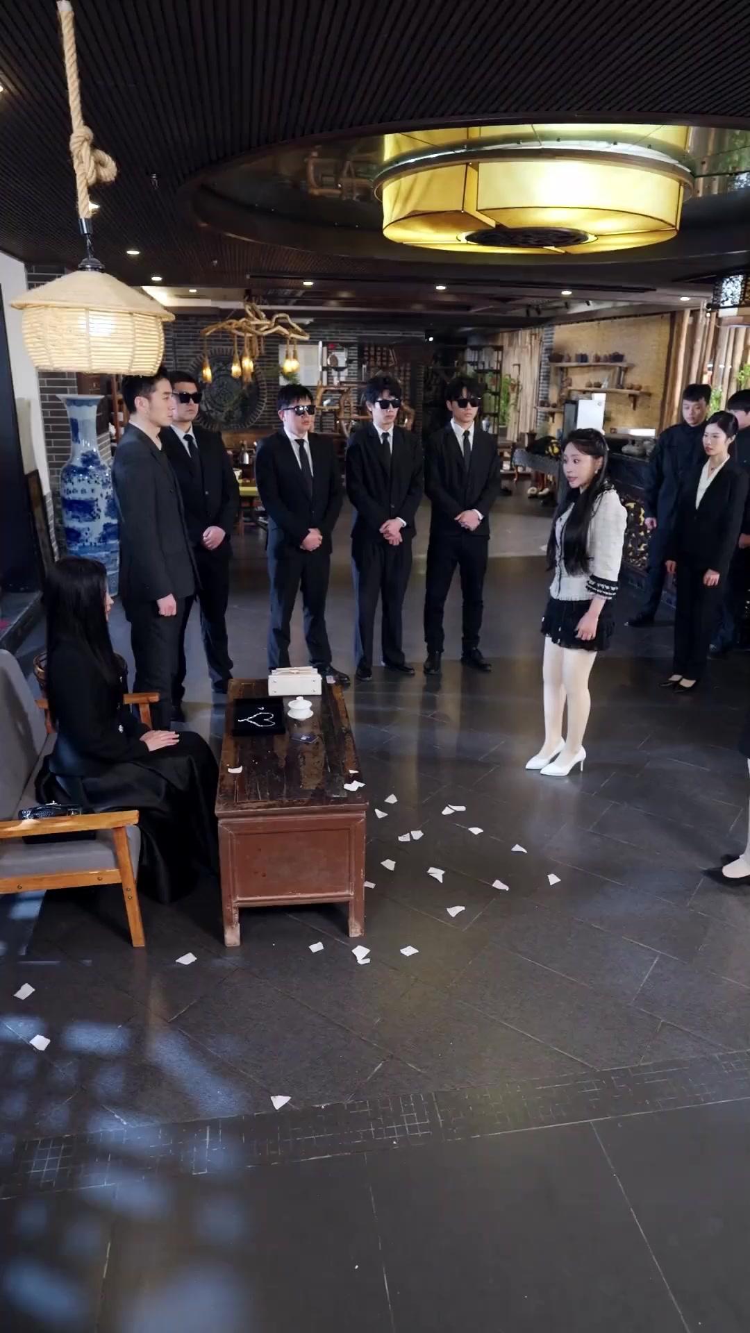 รอยน้ำตาบนทางกลับบ้าน