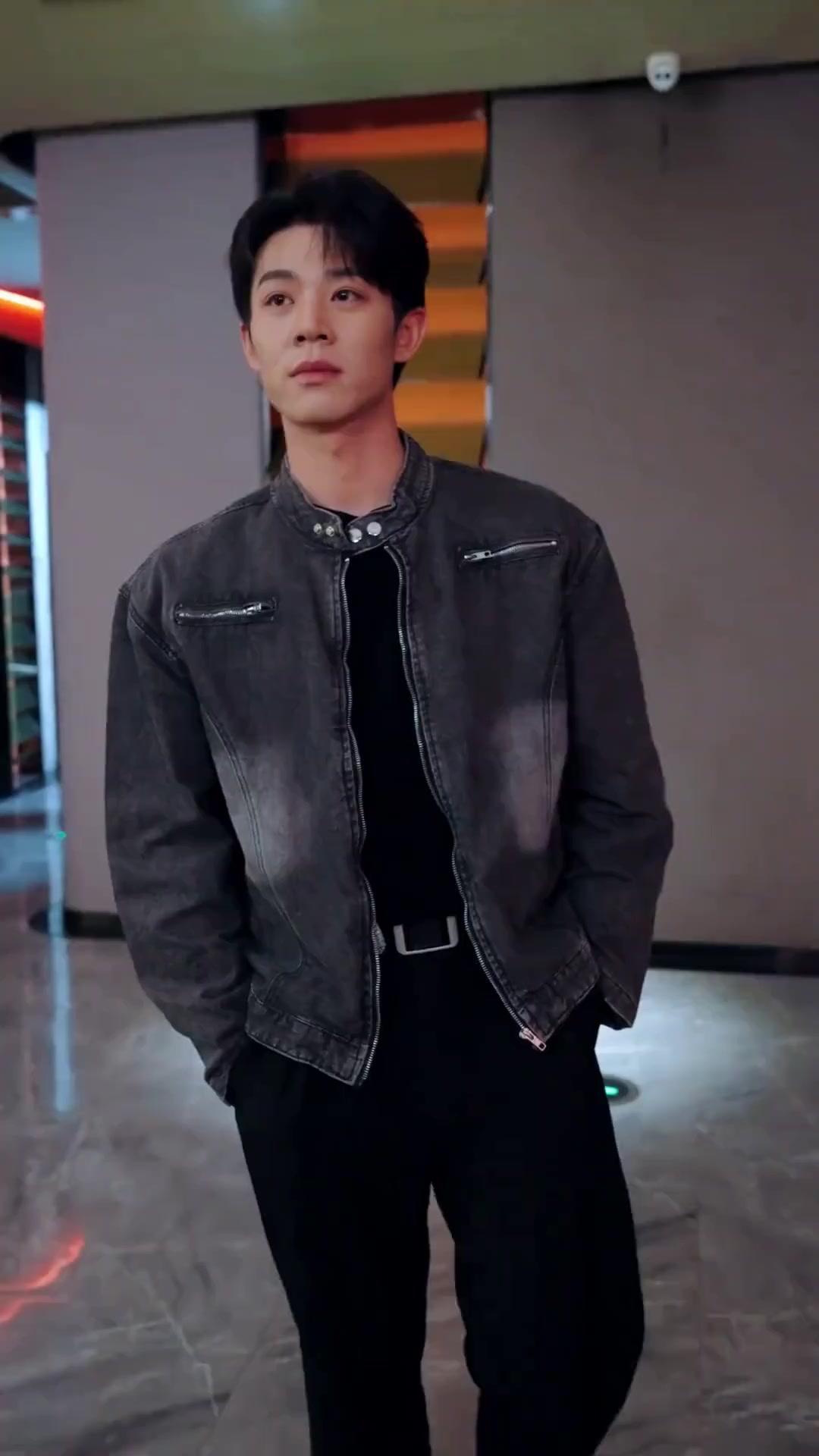 (Dubbed) Yeah, I'm the Villain Now