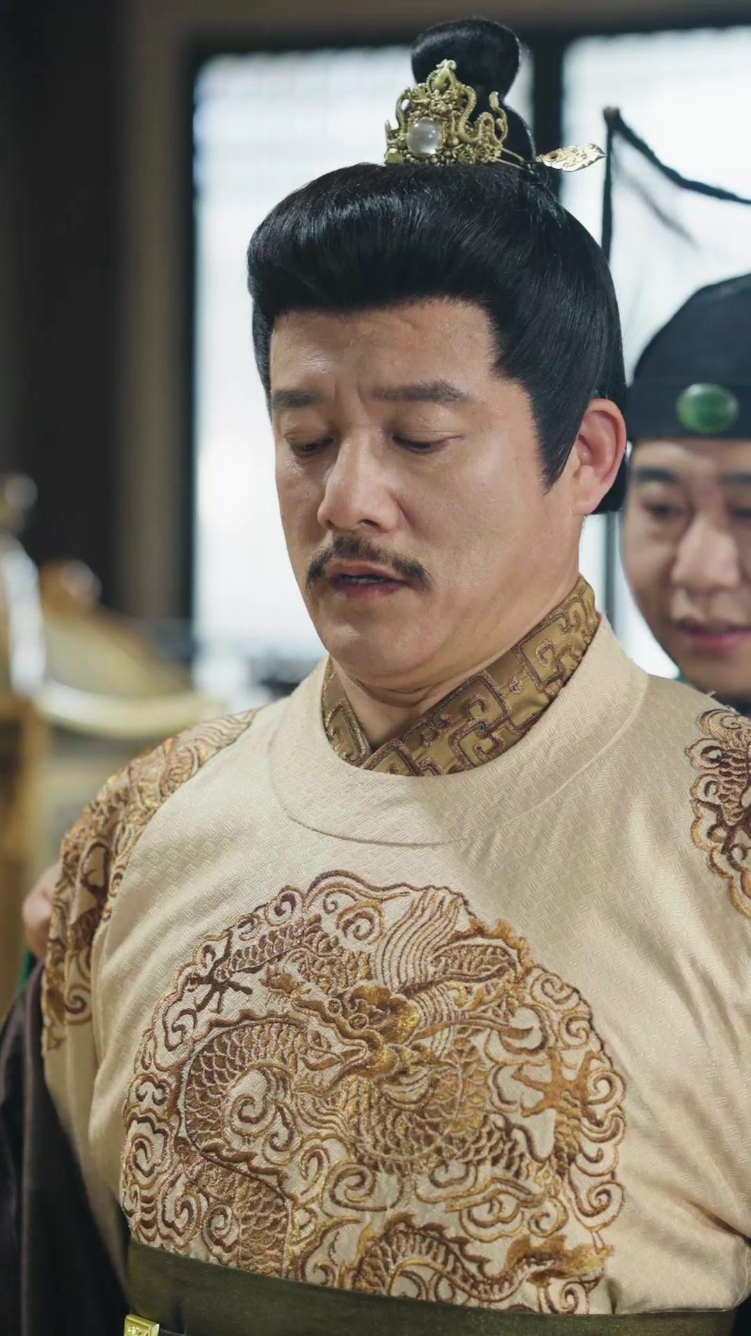 Kue Kenari Pembawa Berkah