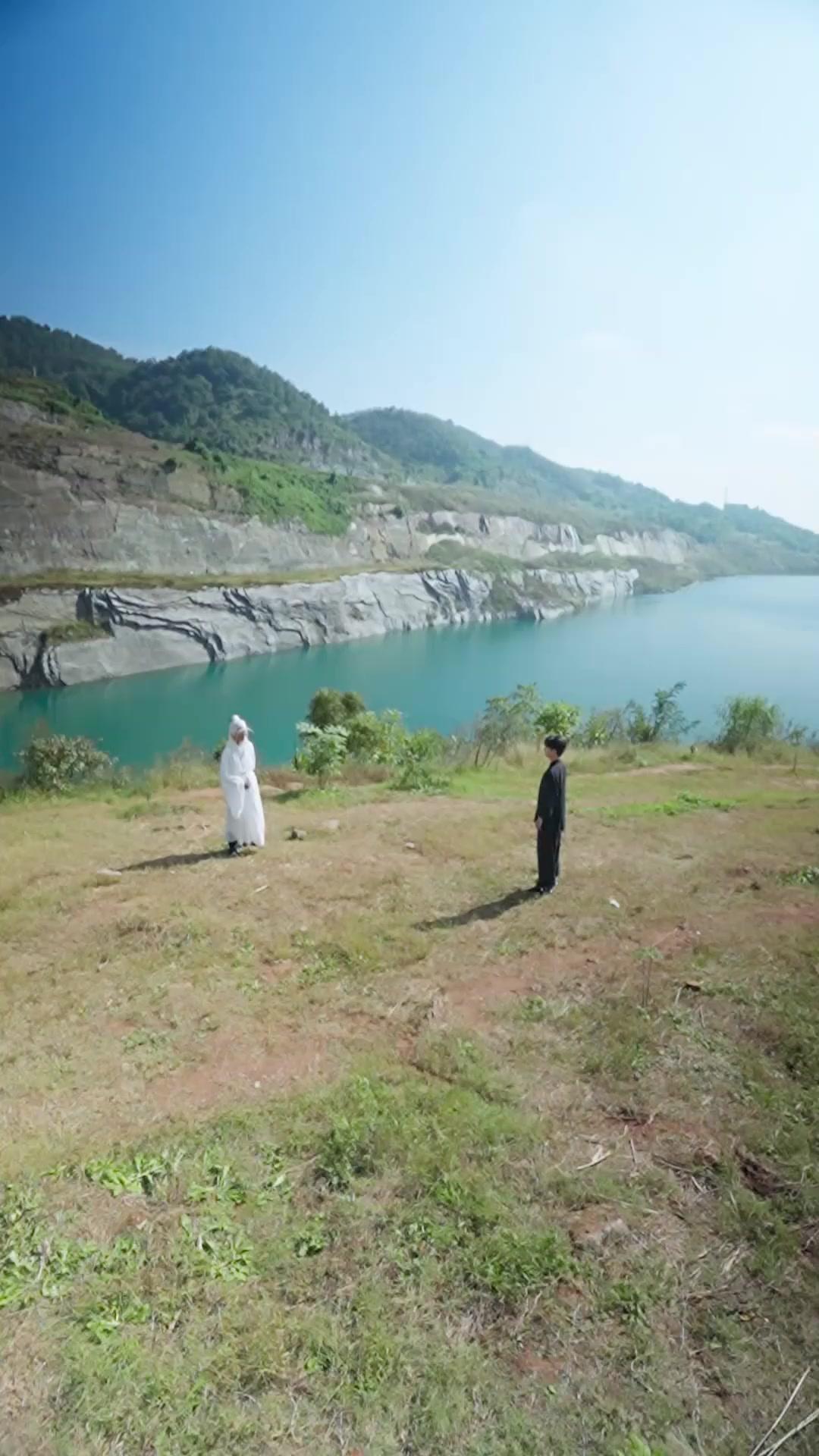 Hidden Immortal: I Became Her Bodyguard