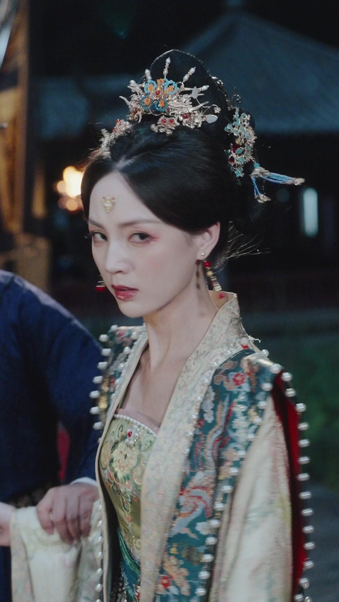 Langit Istana Tak Lagi Sama