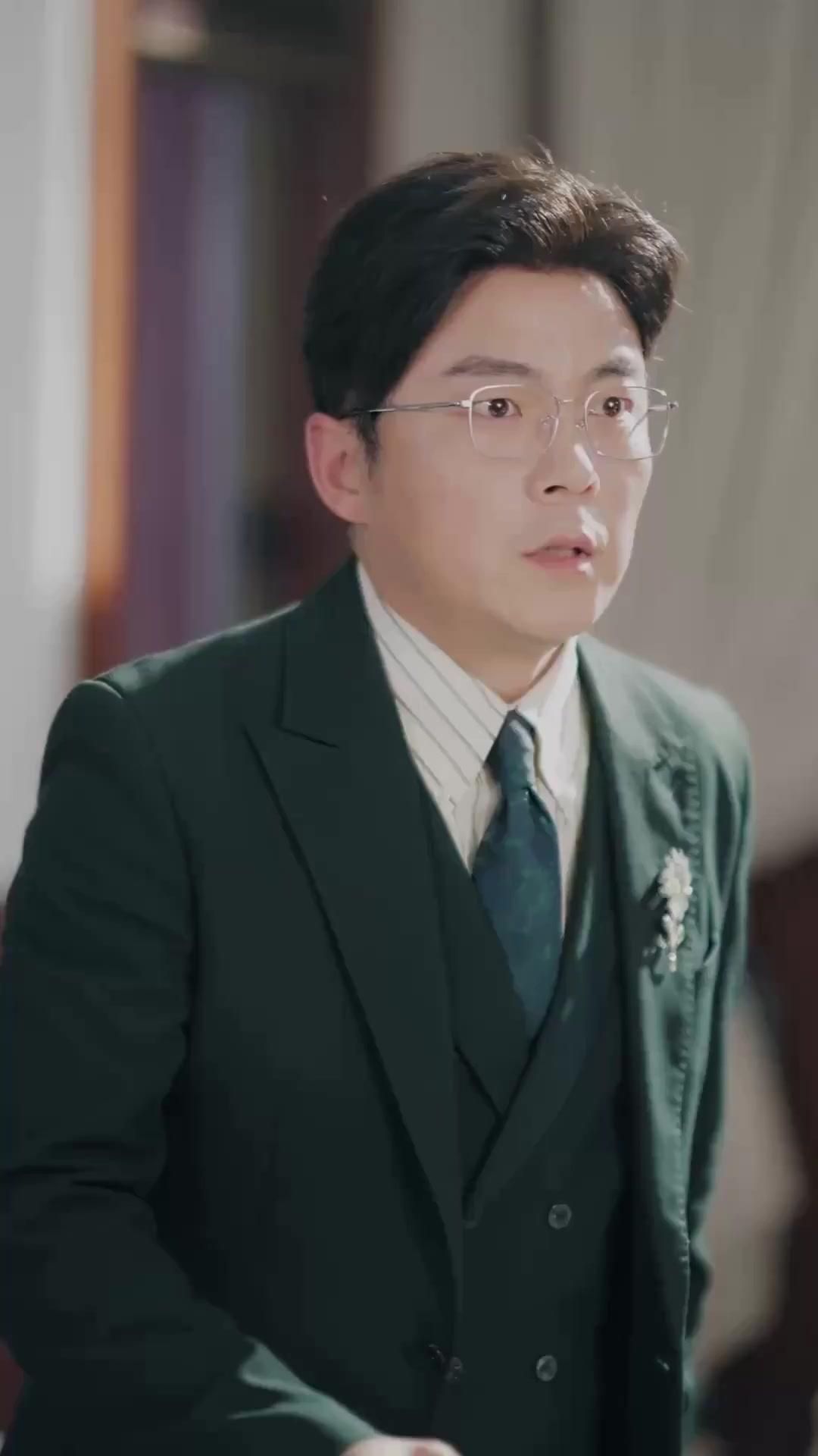 (더빙) 빙의 첫날, 약혼남 쟁탈전?