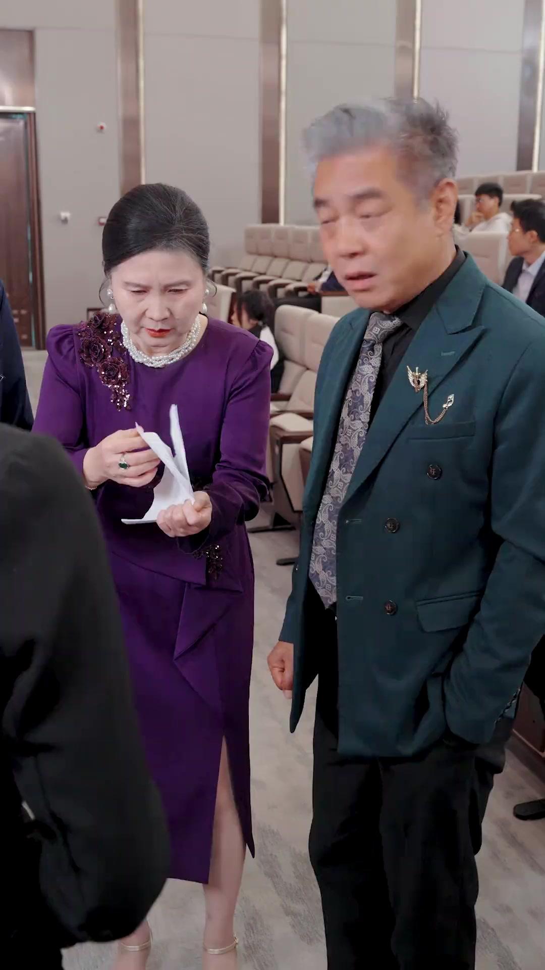 แม่เลี้ยง