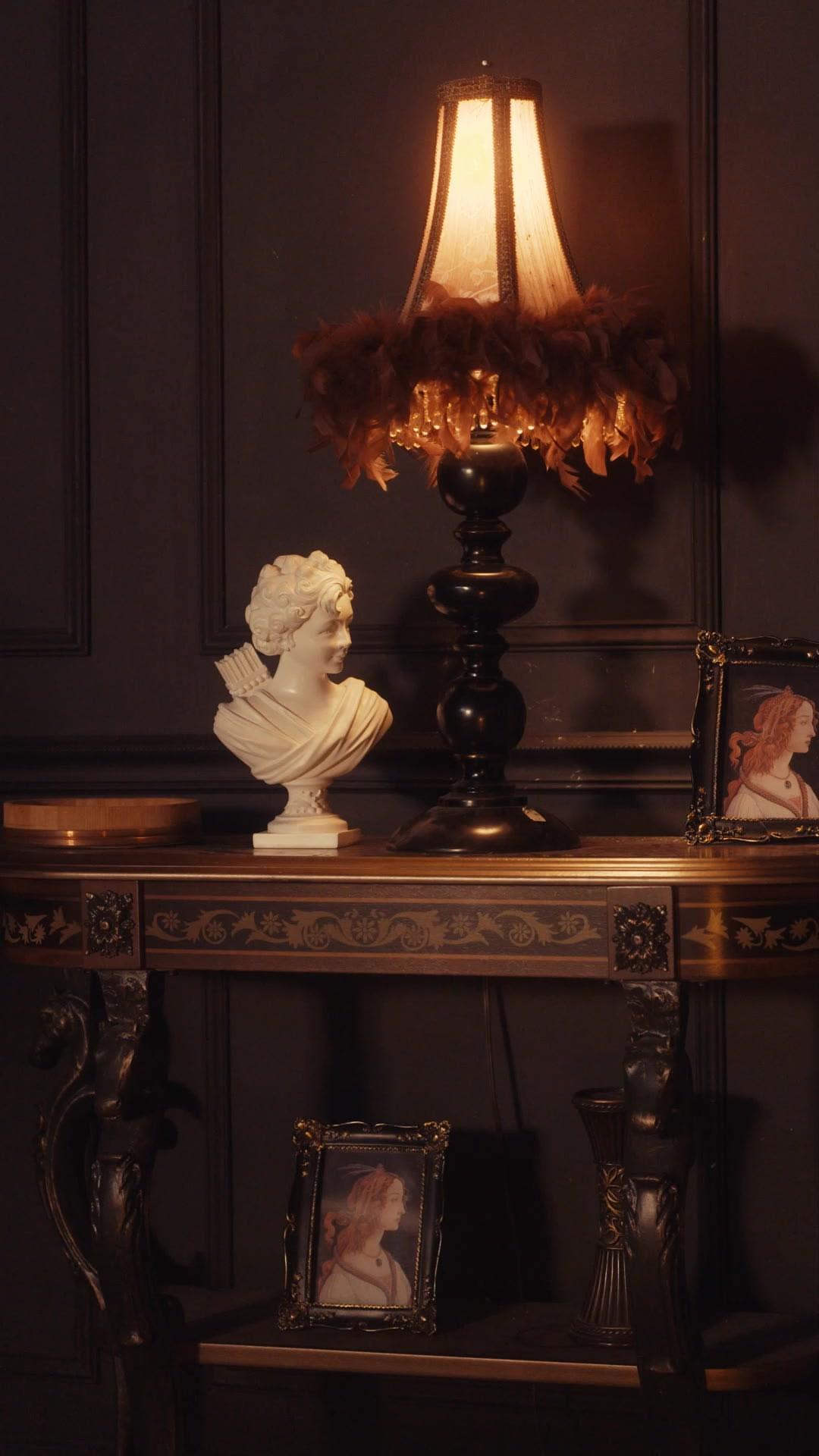 Pregnant with Billionaire's Twins, Love Begins