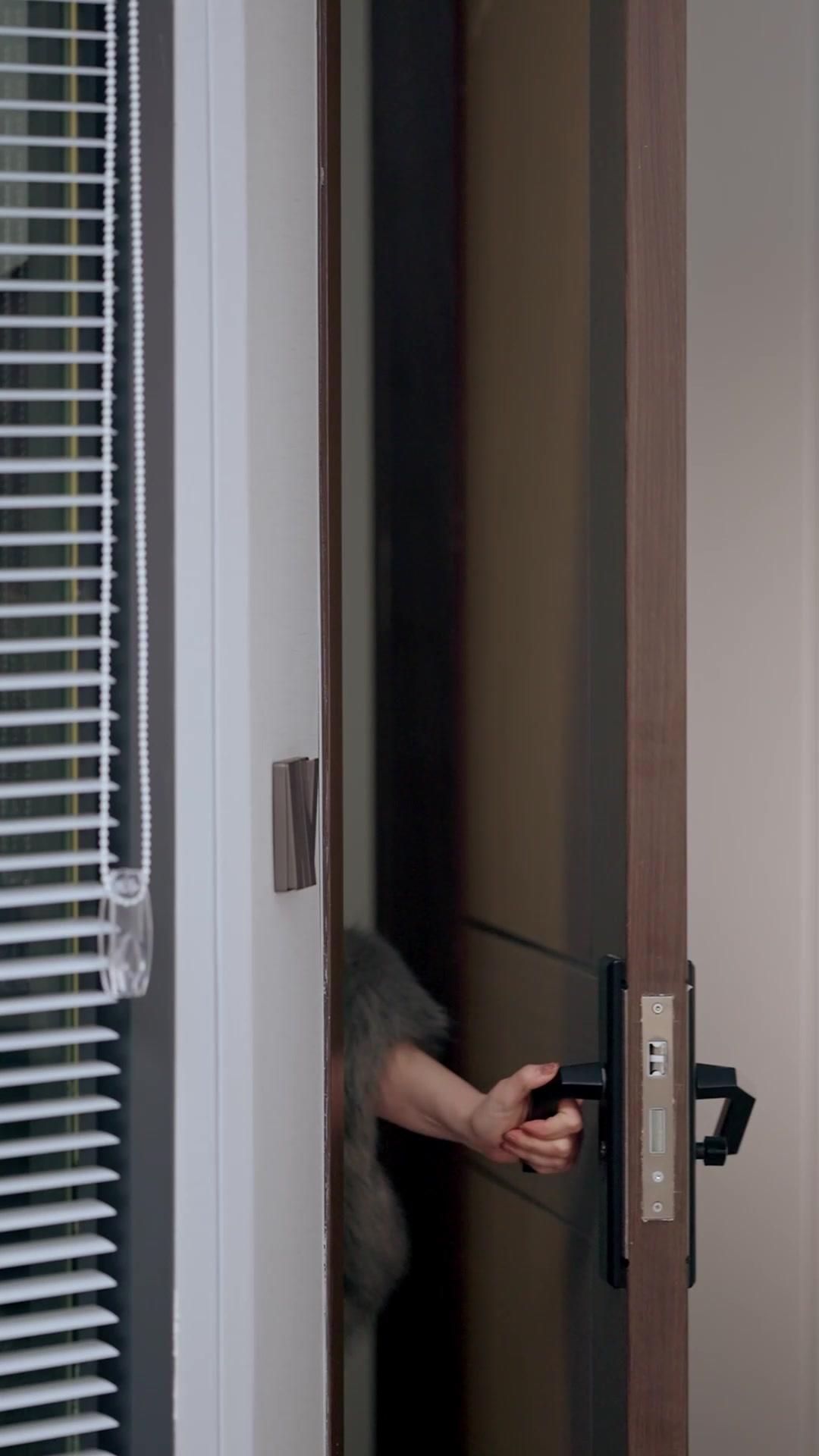 Chose Your Mom? Now Regret It!