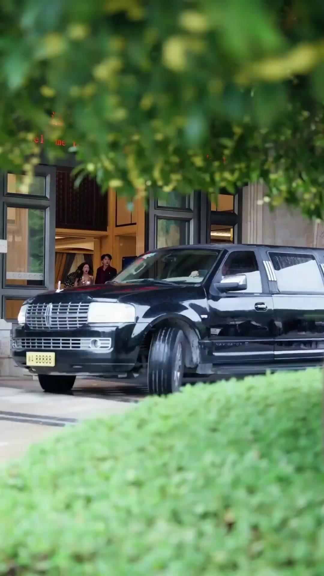 الطبيب المعجزة وإبر الخلود