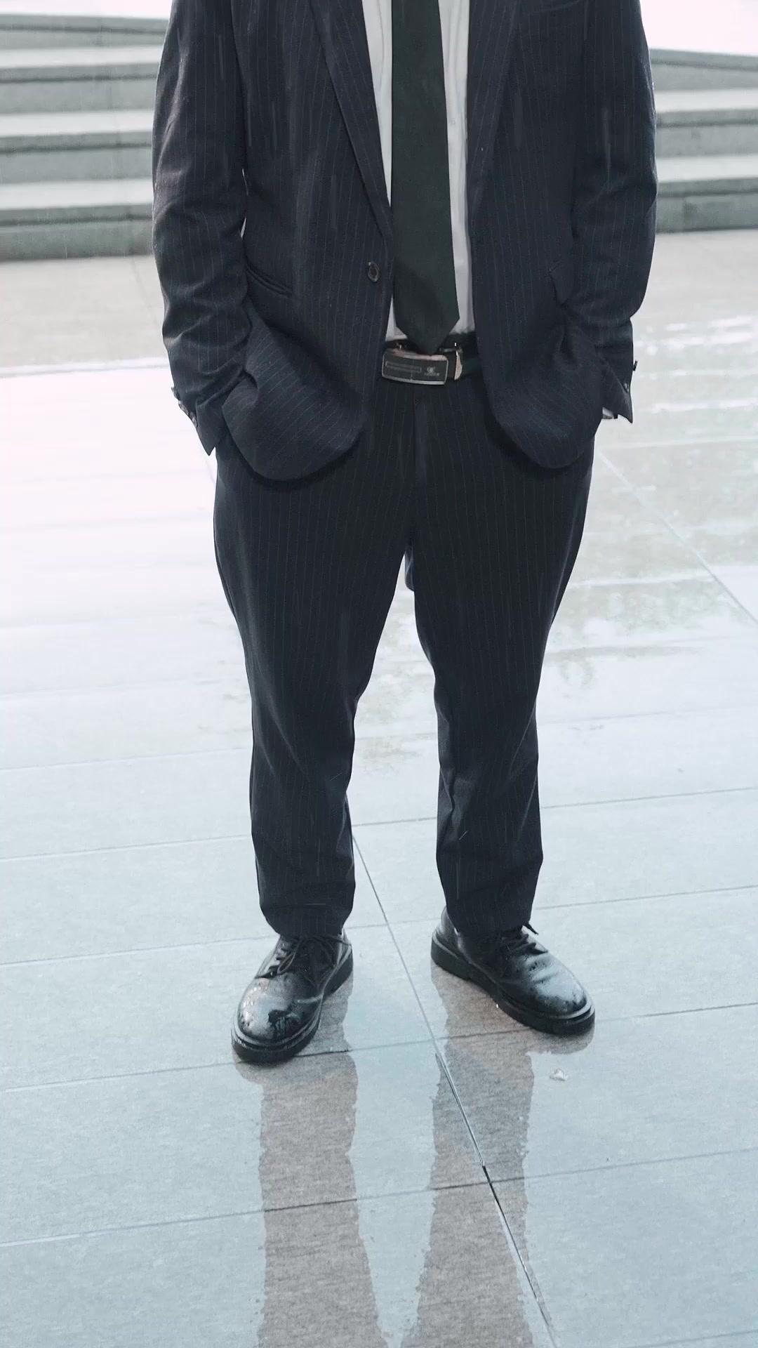 Ma Femme, La PDG Mystérieuse