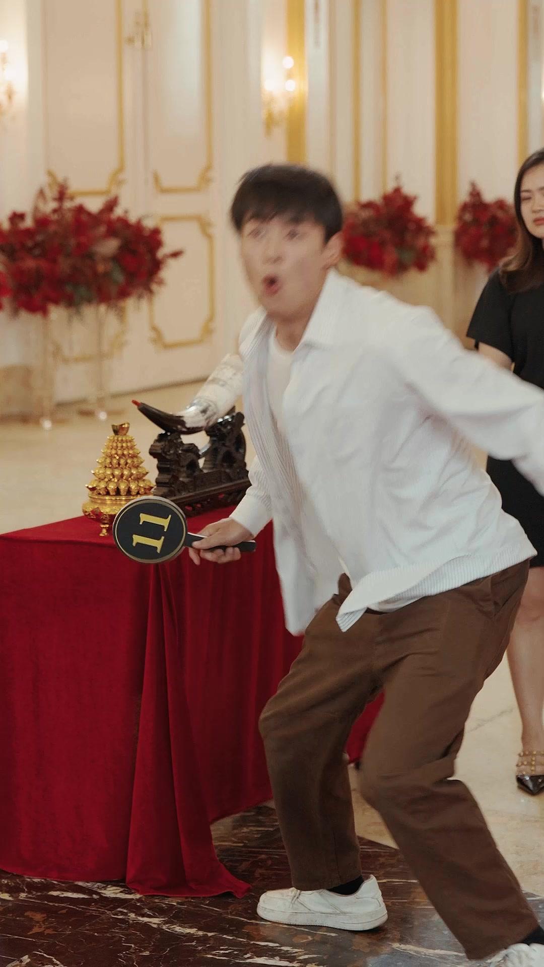 Your Emperor Is Back