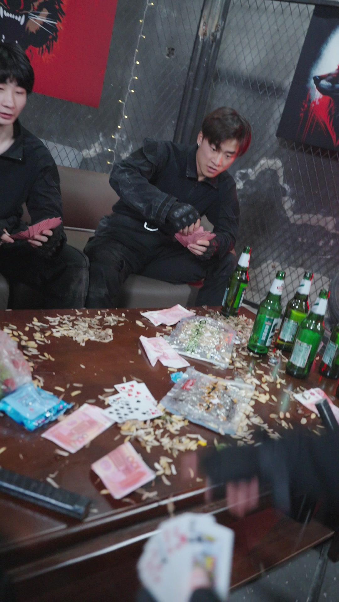 最強戰神歸來，美女保鑣女友力MAX