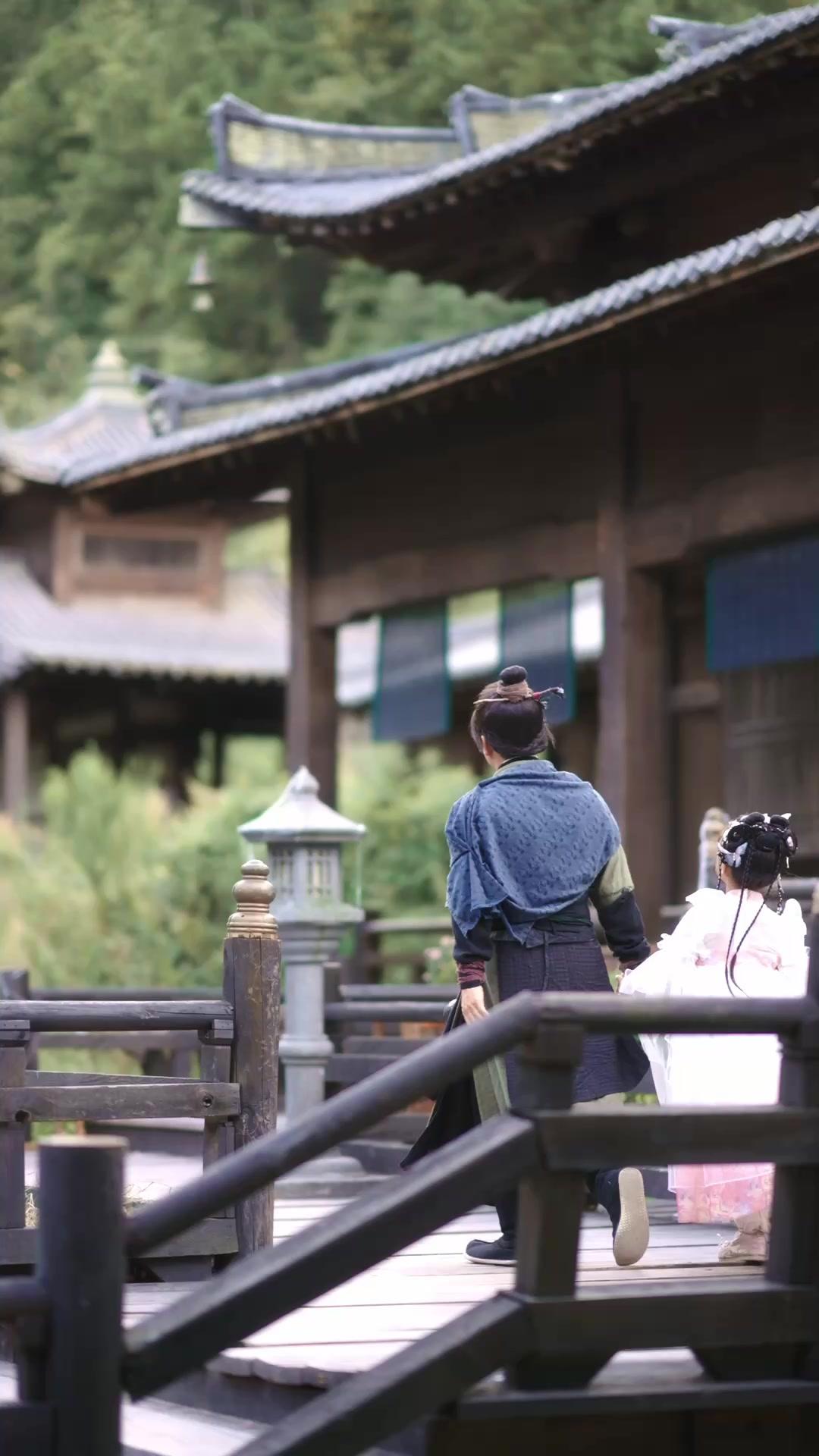 錦鯉重生跑路後，宗門衰運連連