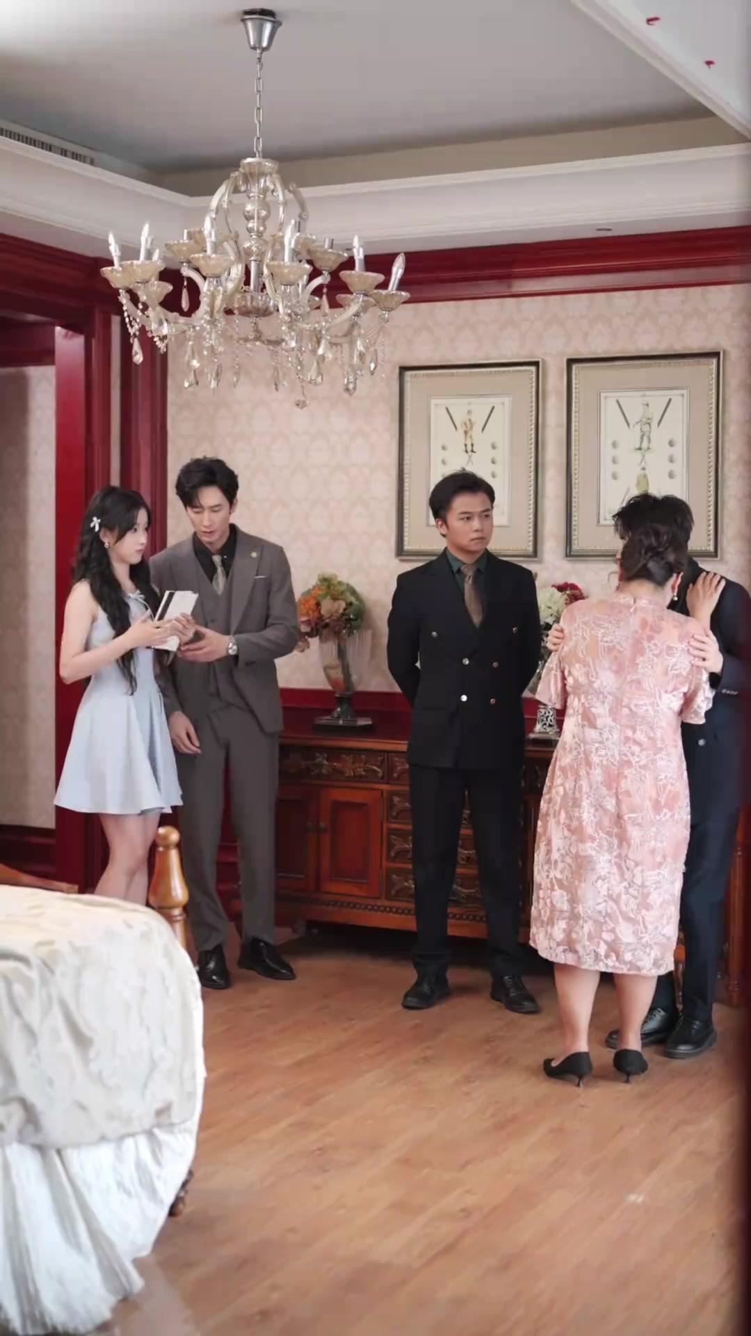 Figuran Jadi Ratu Cerita