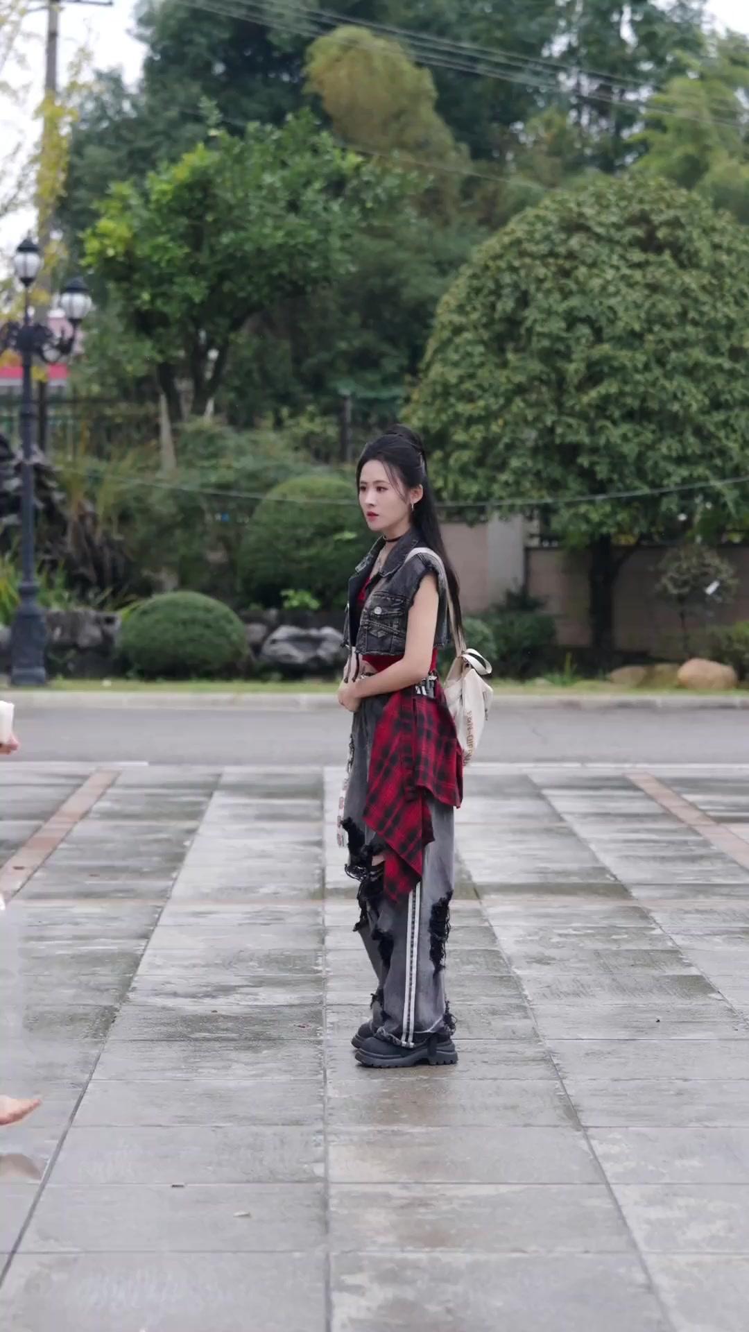 Adikku Kuasai Segalanya