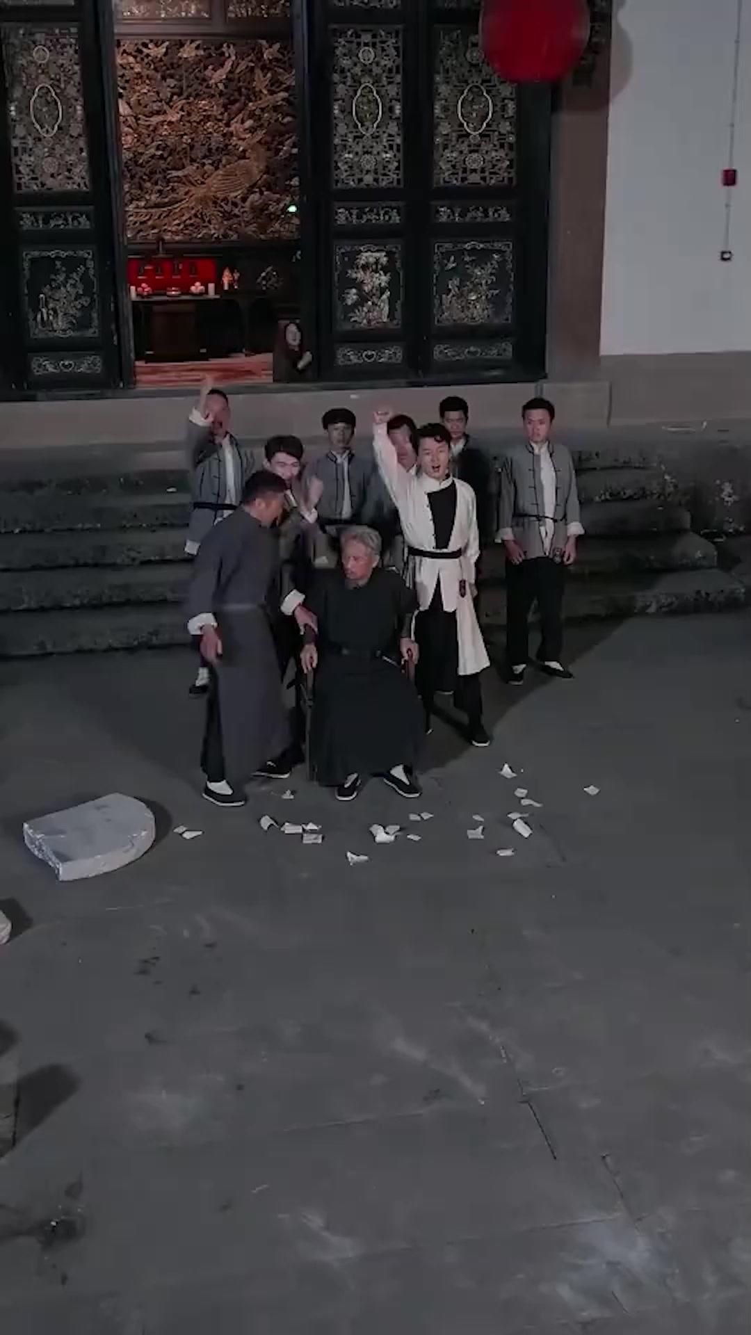 Die Unbesiegbare Eisenfaust