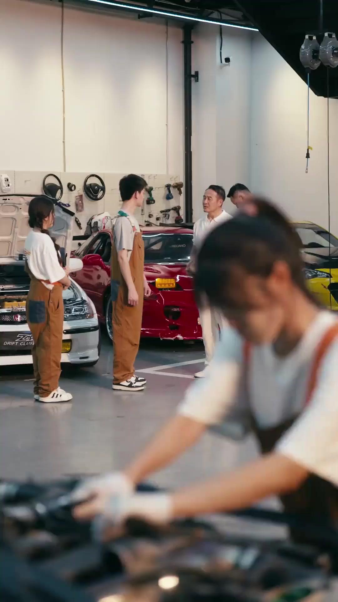 (Dubbed)Drift King: Rise of the Phantom Racer