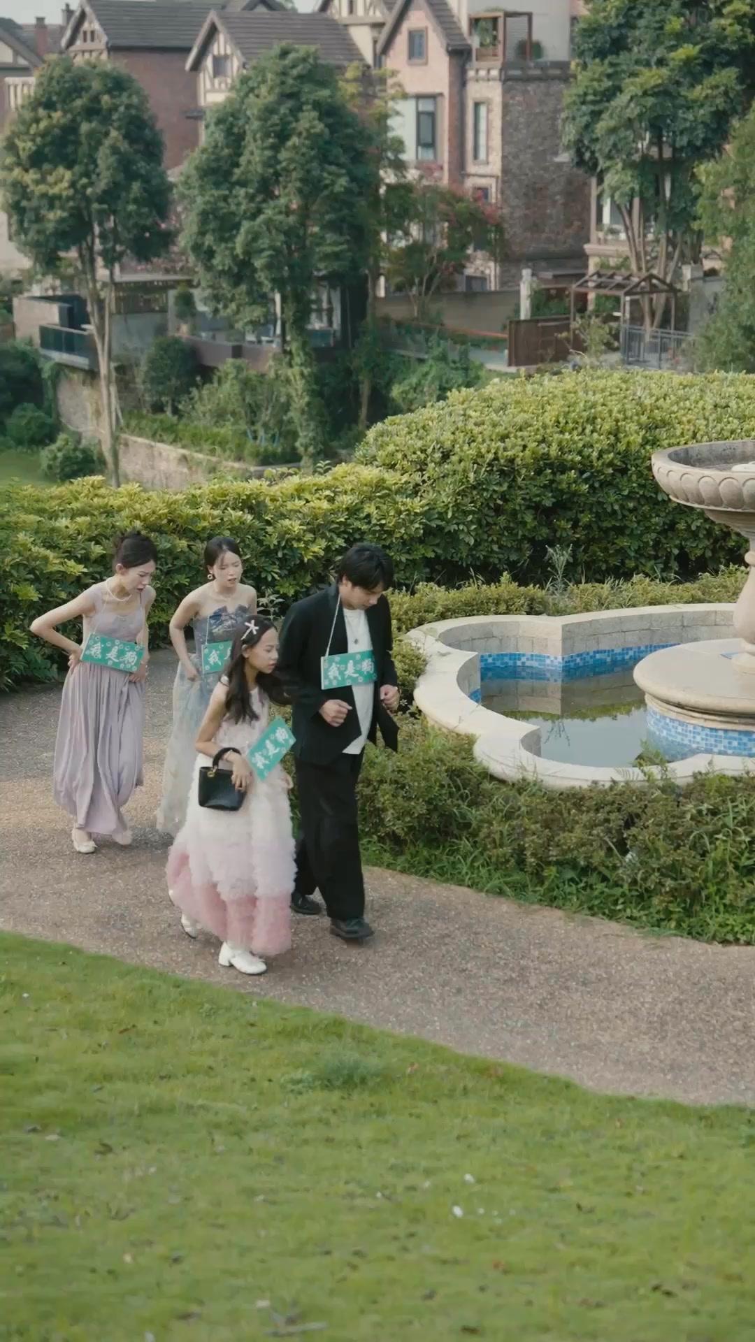 A Herdeira Voltou: Seu Pai é o Maior "Pai-Coruja"