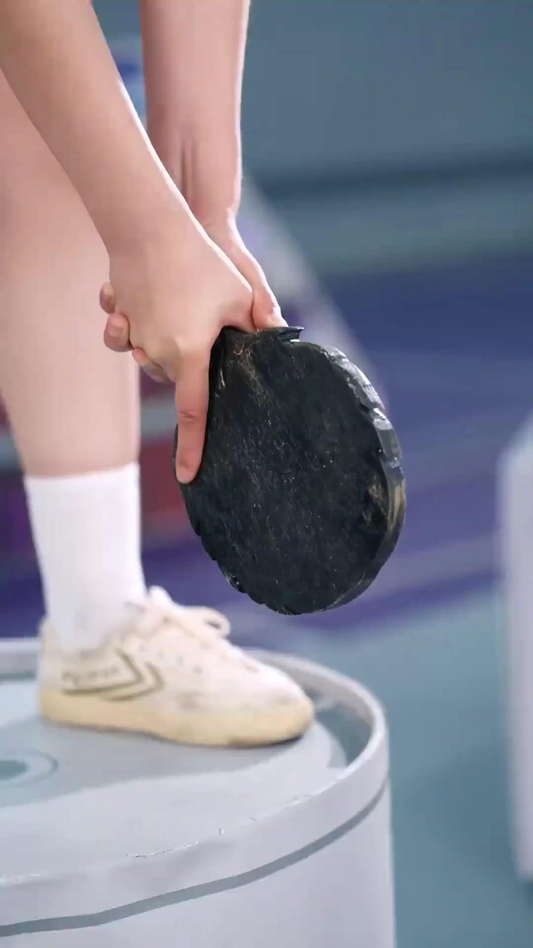 (Dubbed) Spin Like a Girl