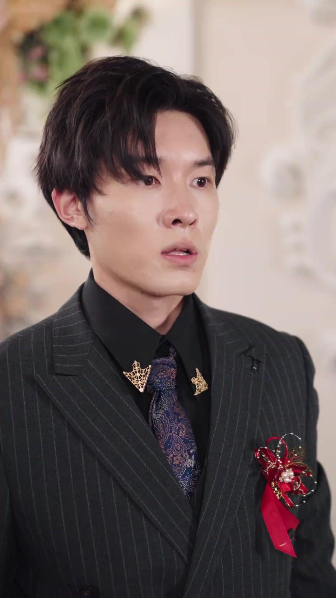 وعد بألف فرصة