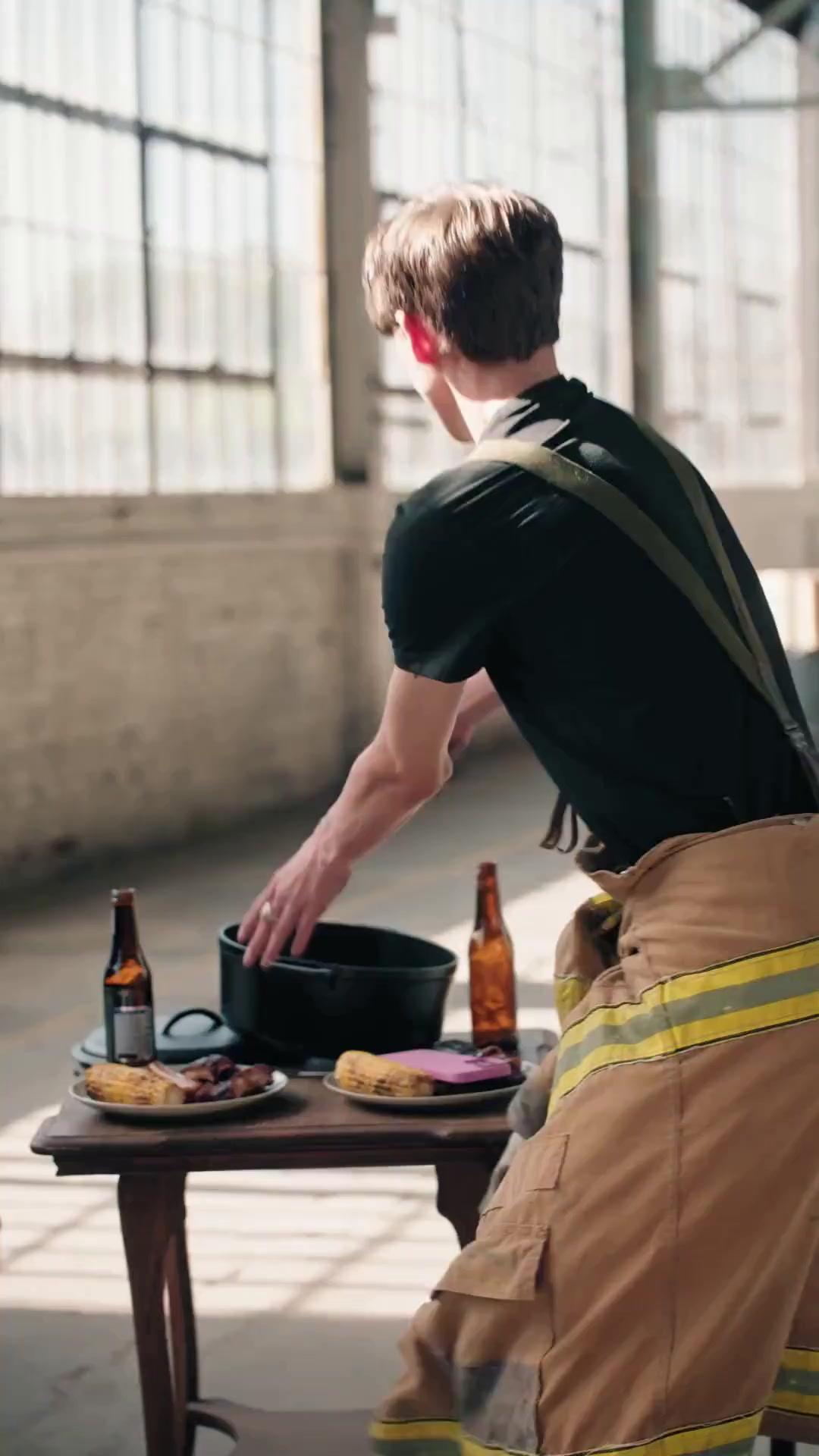 (Synchro) Öl-Tycoon im Knast: Tja, falscher Gegner