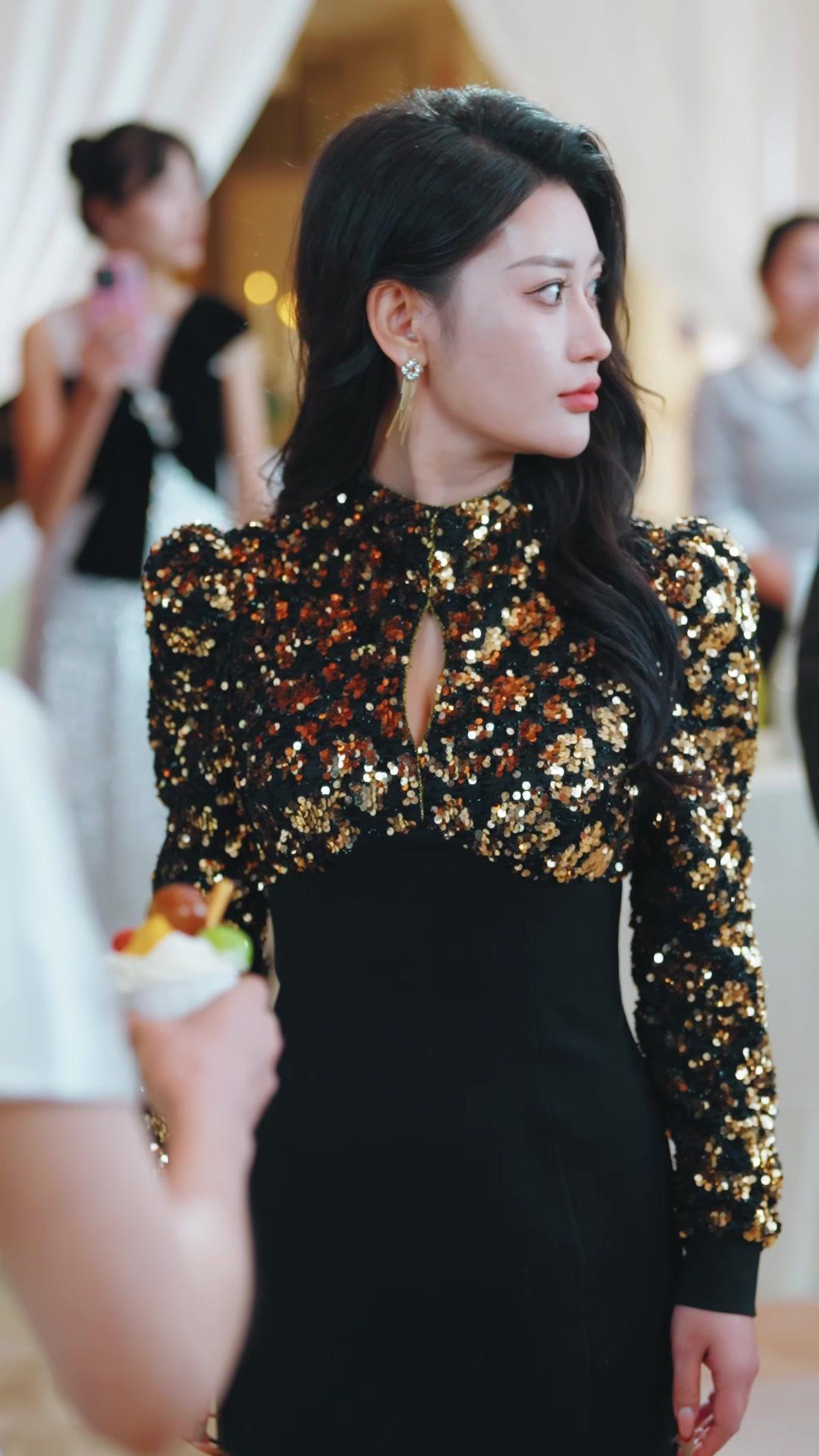 Kırk Yaşında Geri Dönen Varis