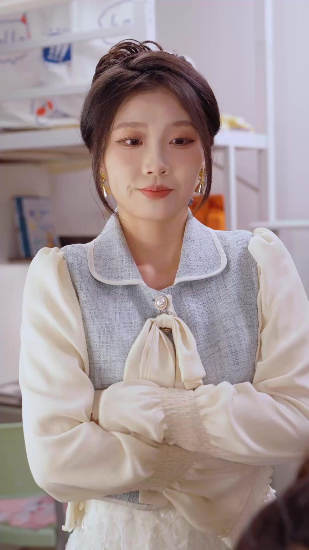 Hati Terkunci, Cinta Datang