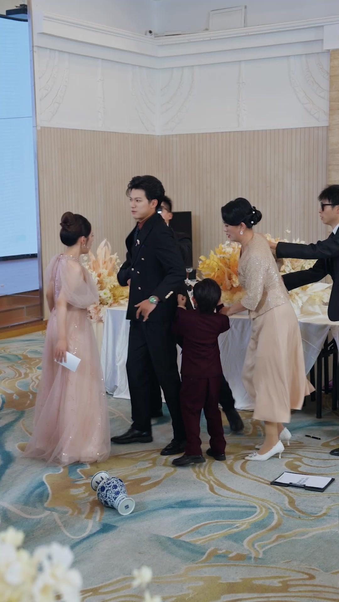 Pretend Grandson, True Hier