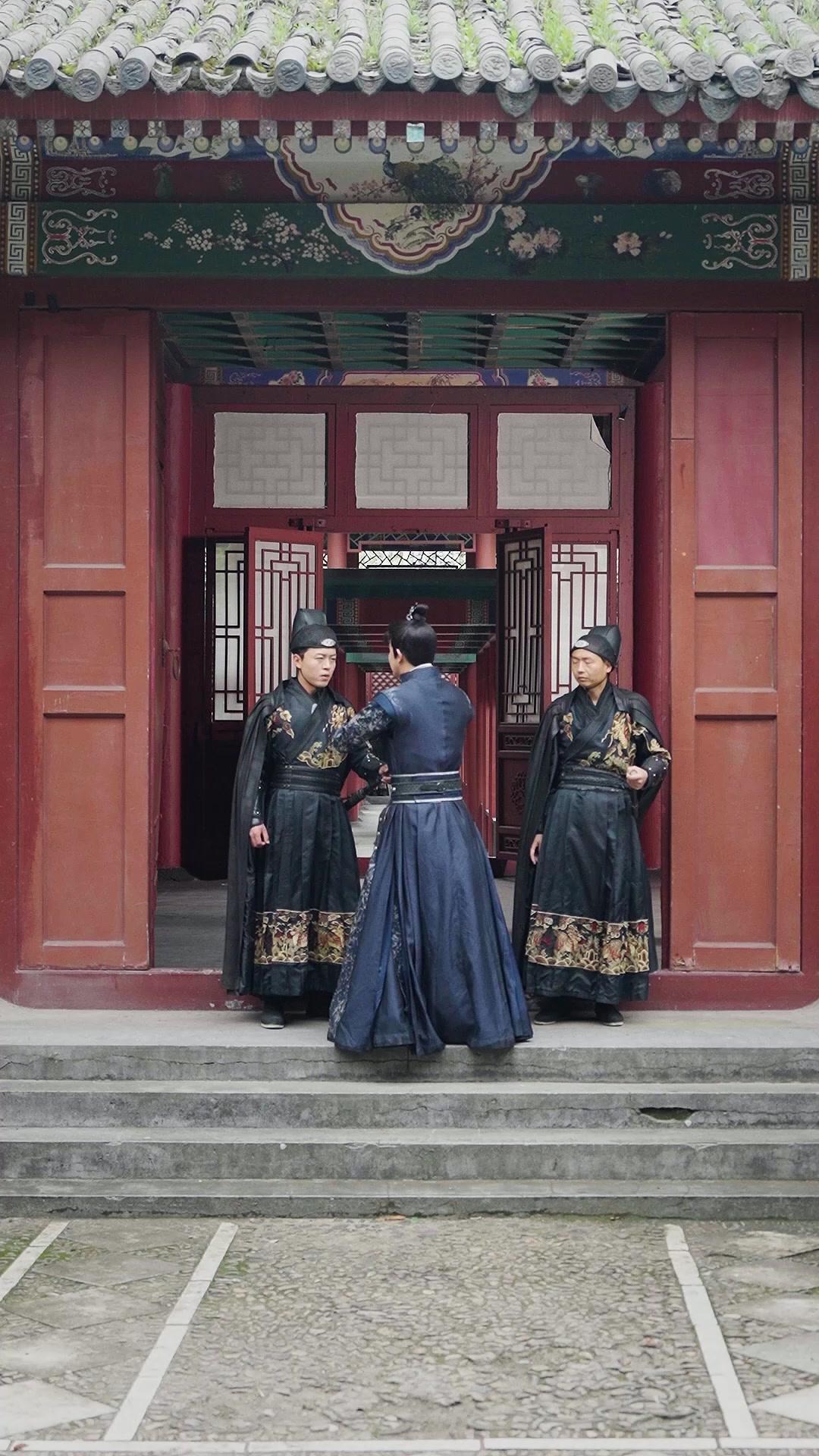 LA PRINCESSE DES CENDRES