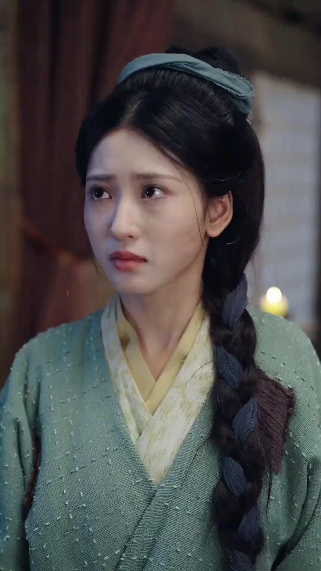 (Doblado) Rosa coronada entre espinas