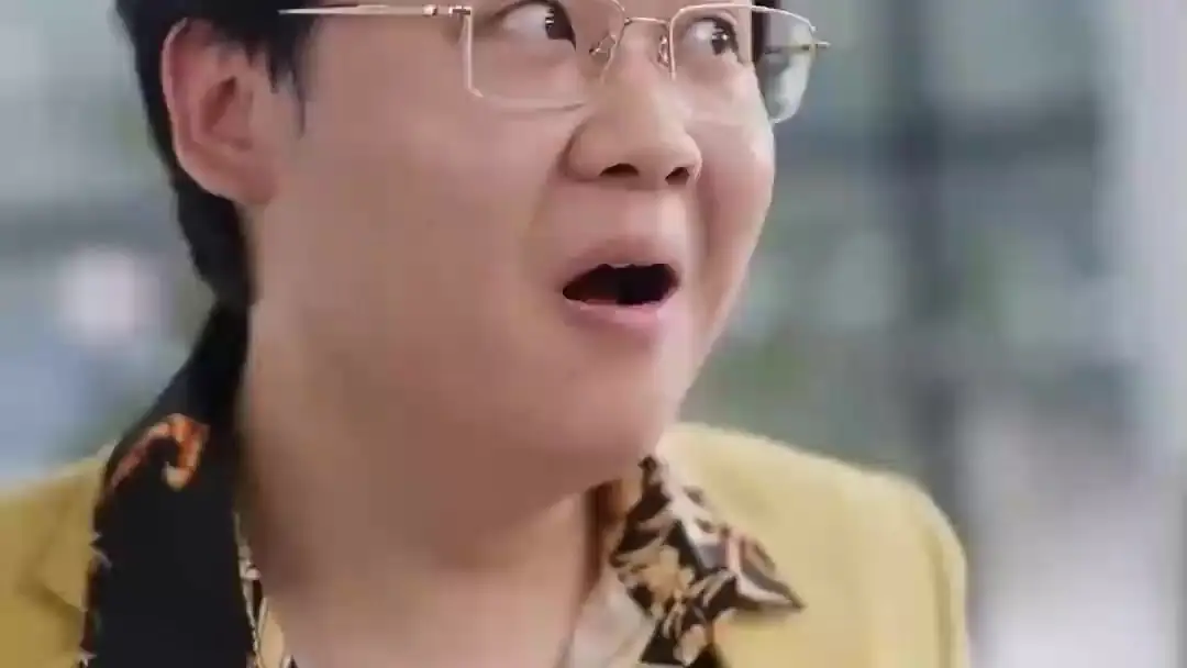 When the Floor Becomes a Stage